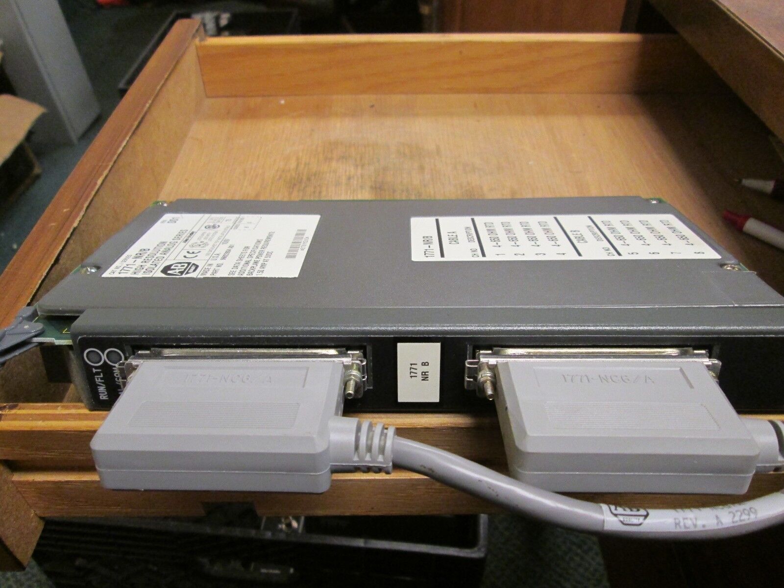 Allen-Bradley High Resolution Isolated Analog Series 1771-NR/B Rev D01 Series B