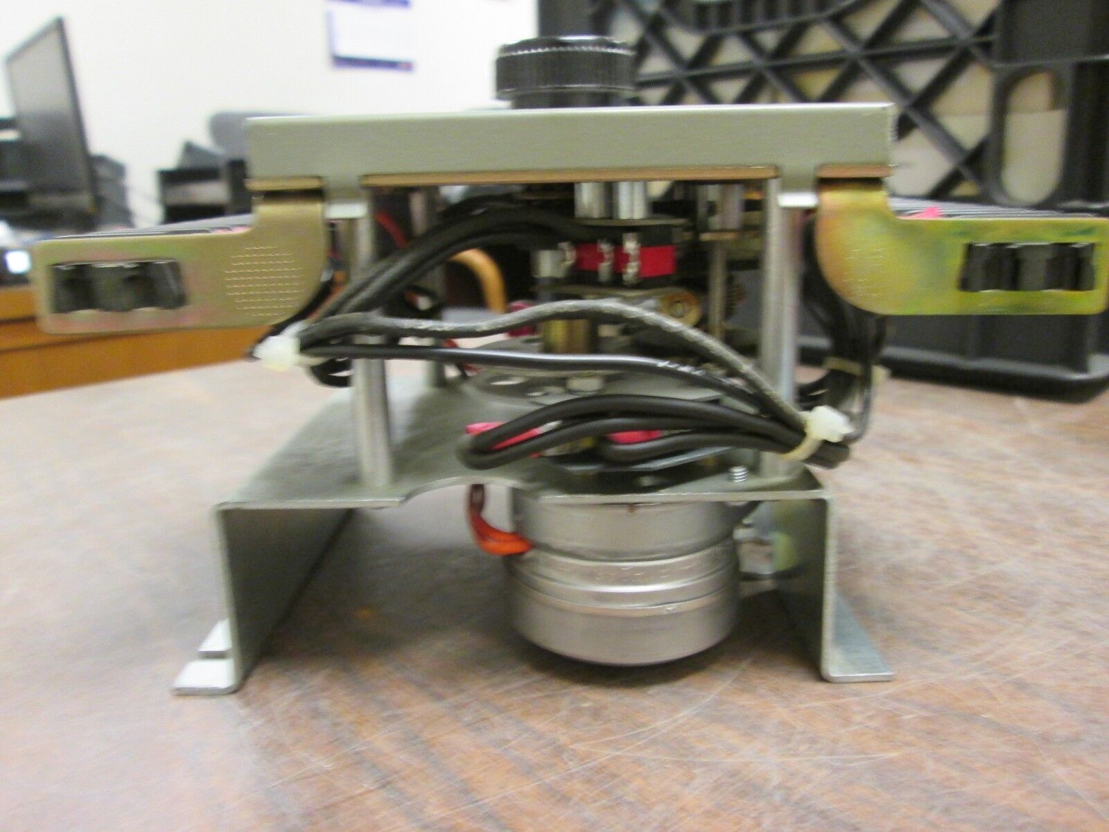 Eagle Signal Counter HZ220A6 10A 120V 60Hz Used