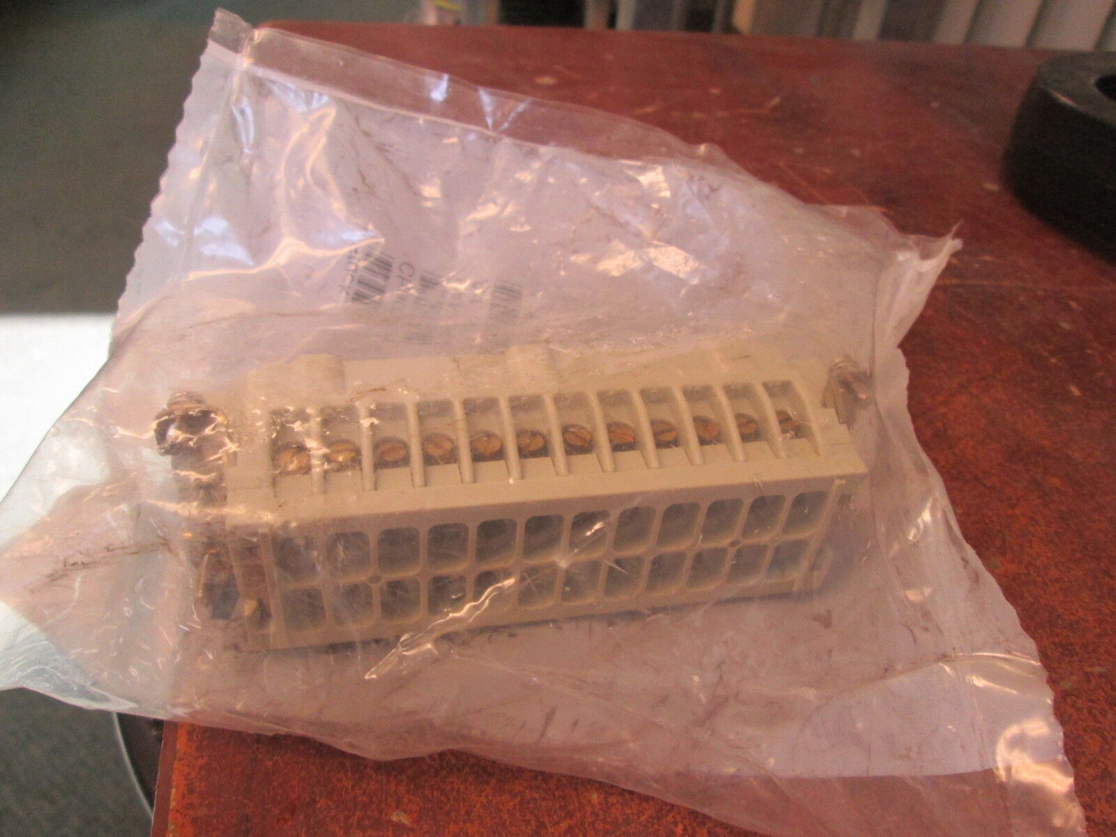 Harting Male Insert HAN 24 E STI-S New Surplus