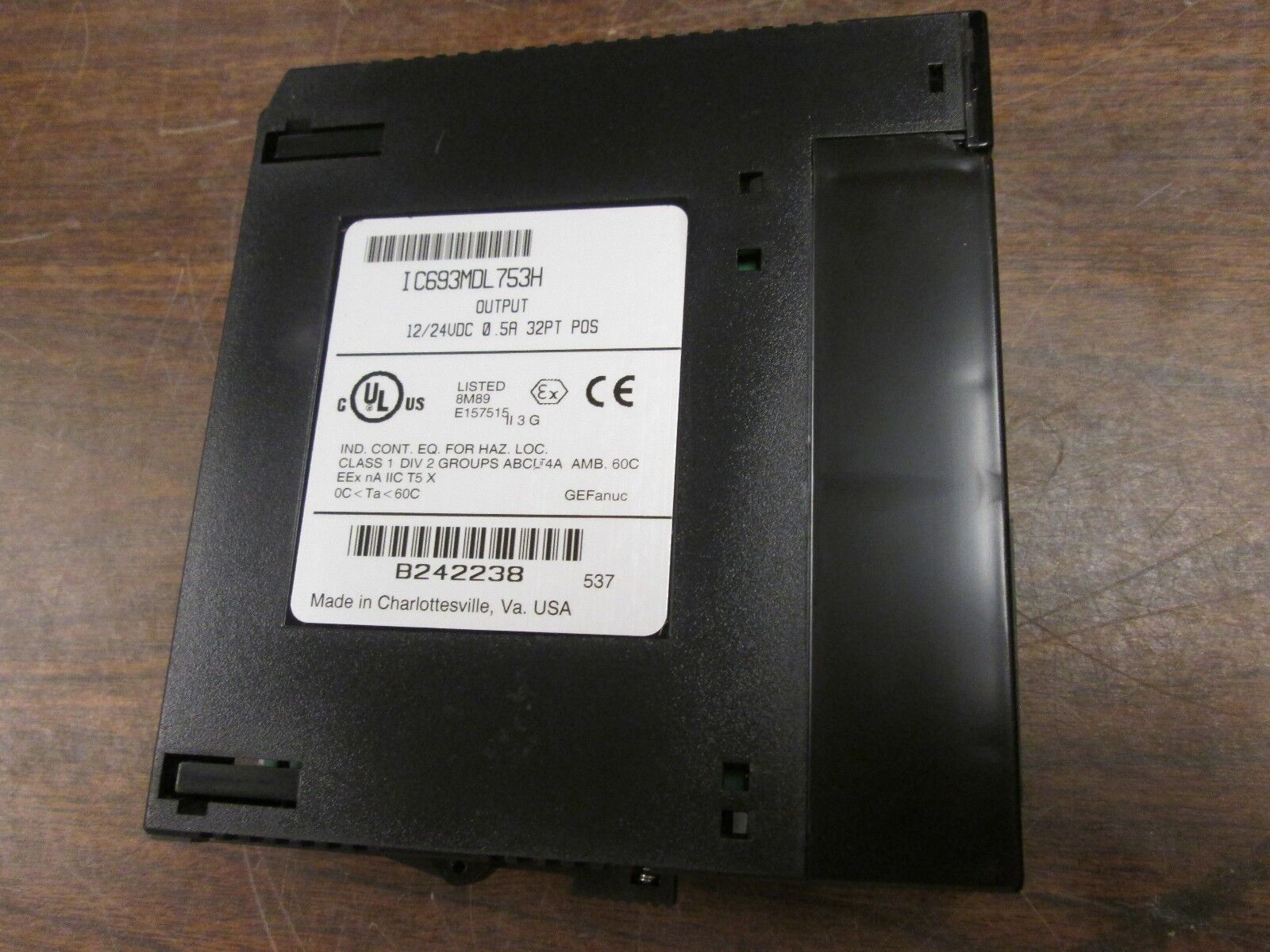 GE Fanuc Output Module IC693MDL753H 12/24VDC 0.5A 32PT Used