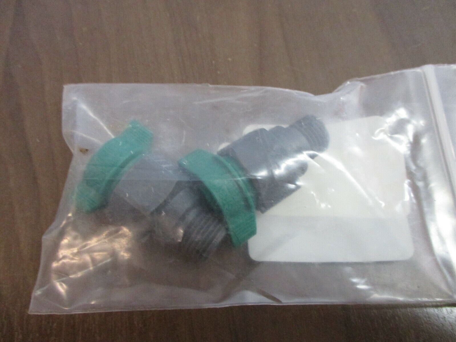 Spraying Systems Co. Spray Nozzle Green 9123397 *Lot of 2* New Surplus