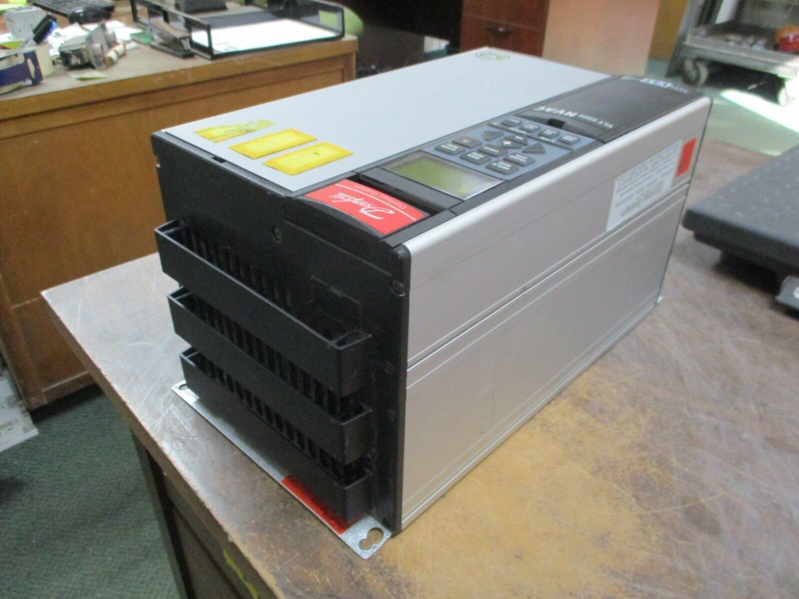 Danfoss VLT 6000 AC Drive 175Z7285 7.5HP 3Ph w/ Keypad Used