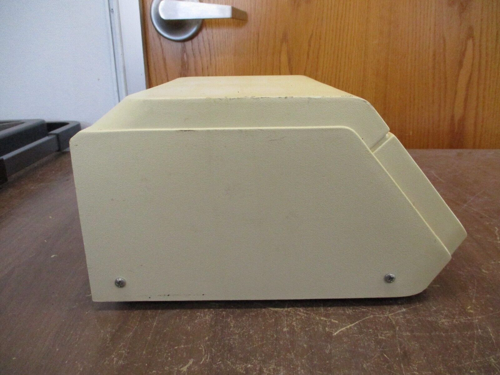 Barnant Scanning Thermocouple Thermometer 692-8010 Used
