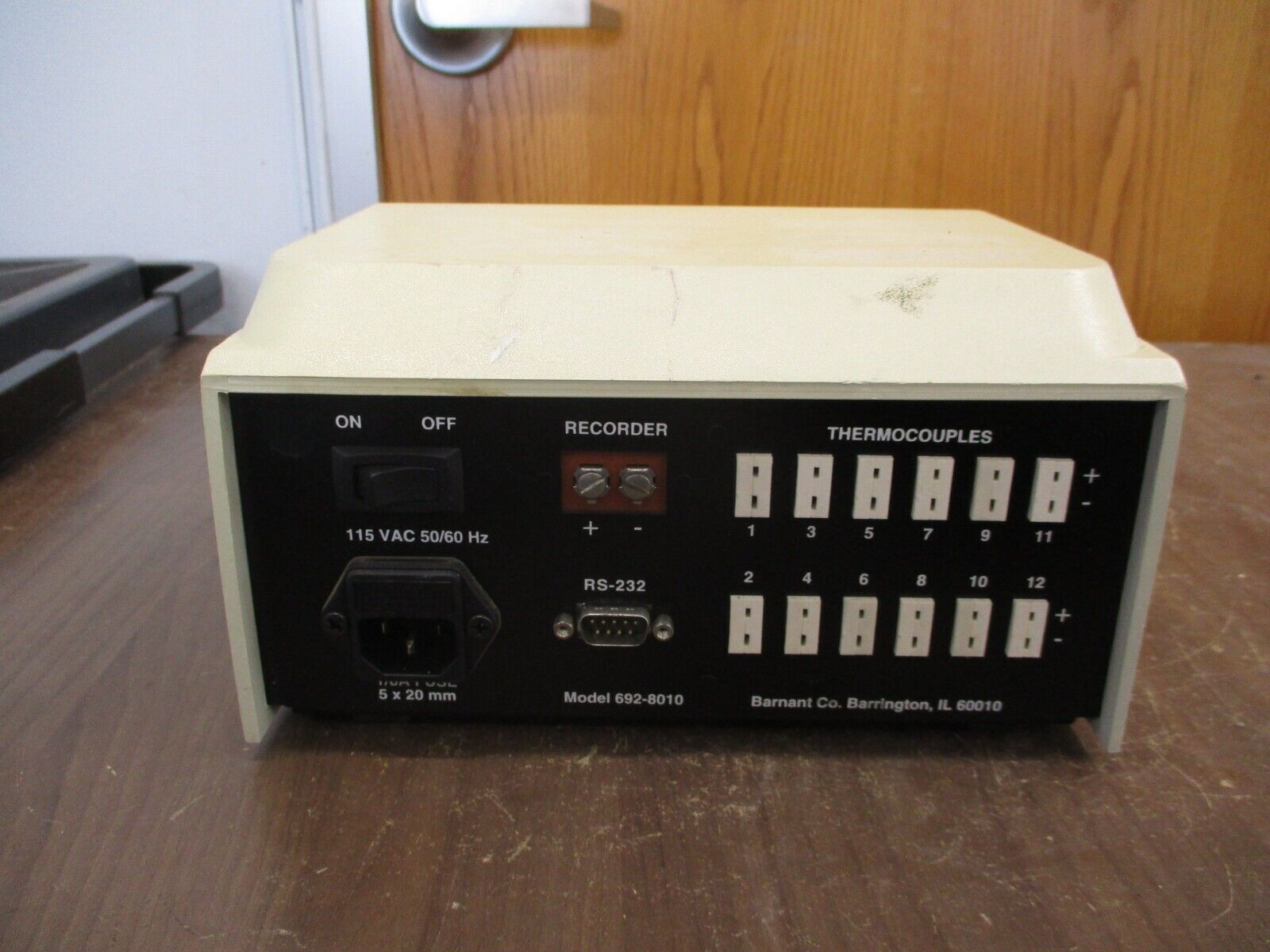 Barnant Scanning Thermocouple Thermometer 692-8010 Used