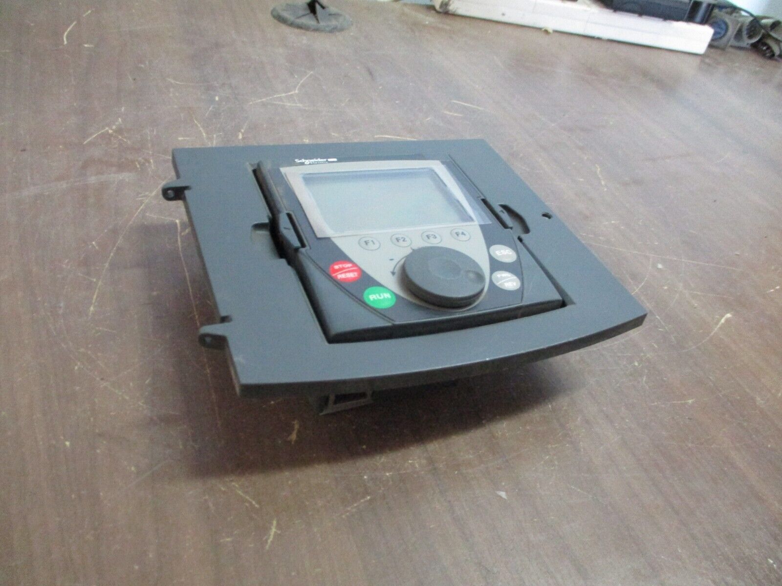 Schneider Electric Keypad w/ External Mount VW3A1101 CPU: V1.2IE12 Used