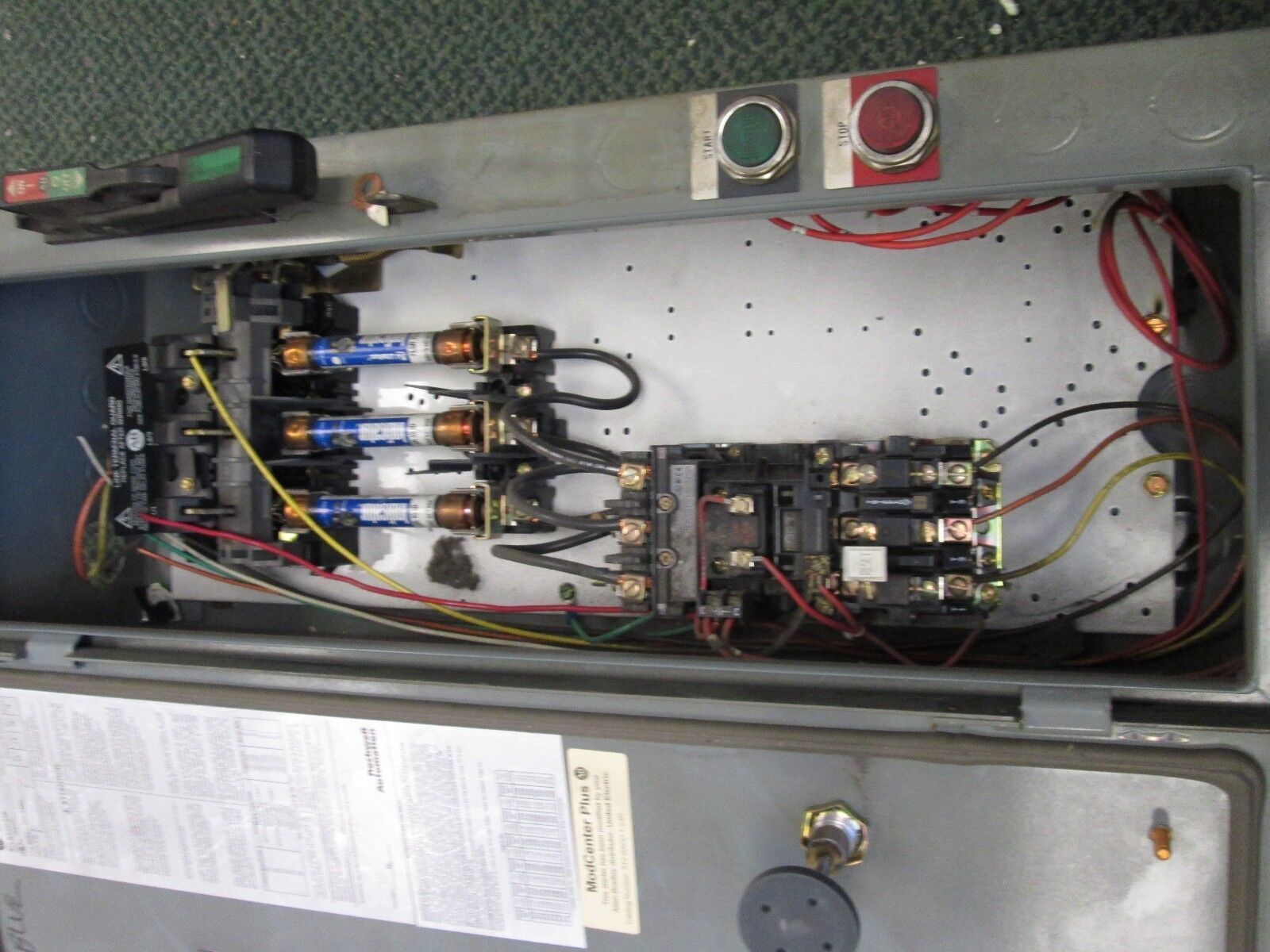 Allen-Bradley Fusible Combination 512-BACD-24R Size 1 120V Coil 600V Nema 1 Used