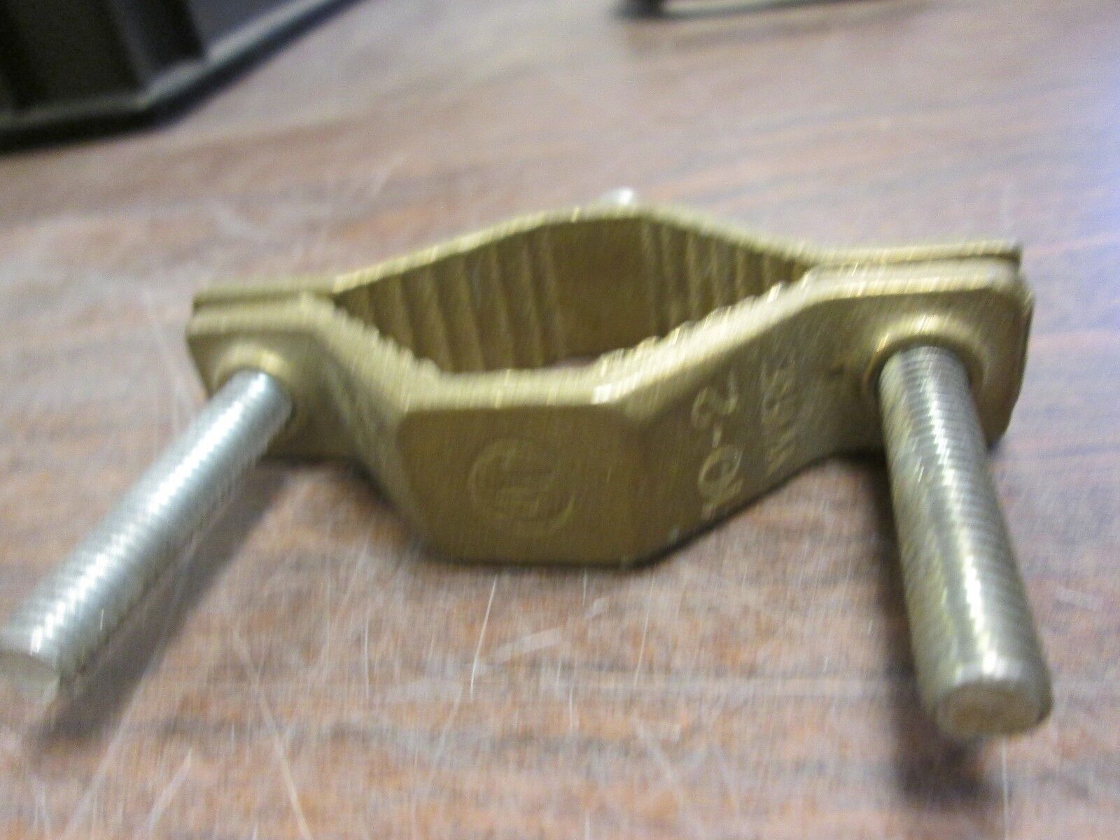 Raco Conduit Clamp BKB J-2 Size 1-1/4"-2" #10-#2 wire Lot of 4 Used