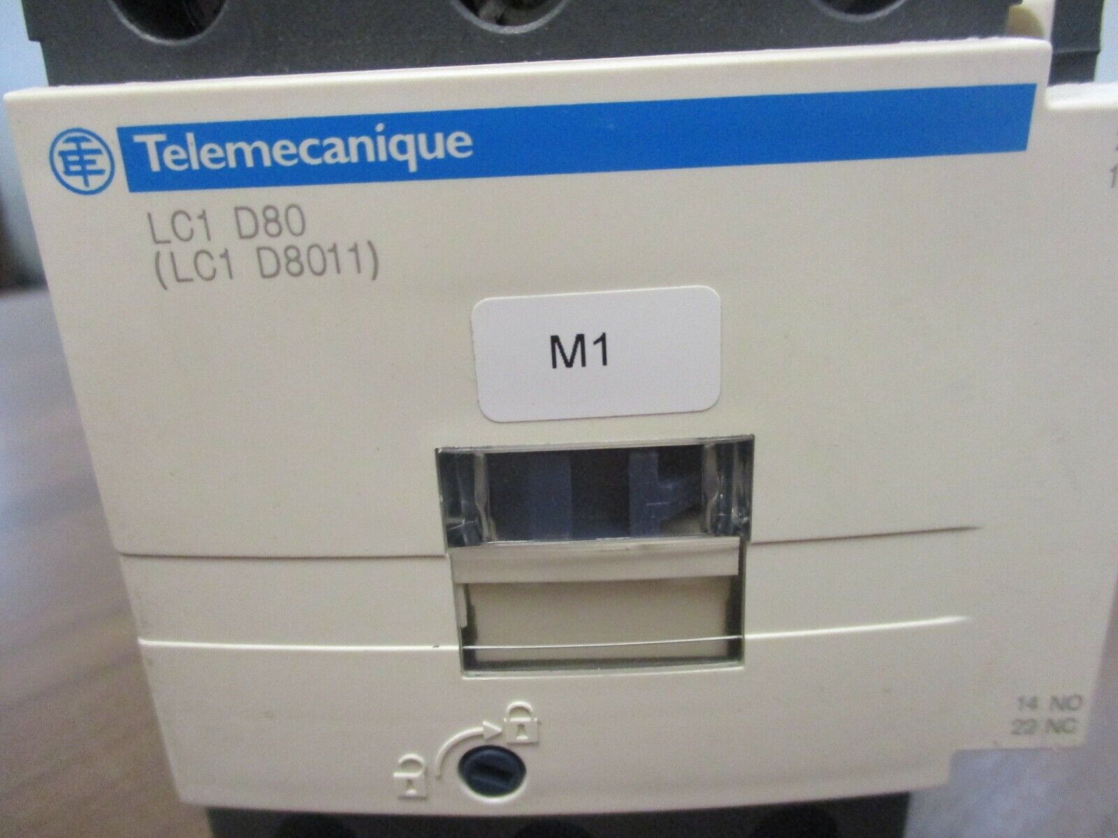 Telemecanique Contactor LC1 D8011 120V Coil 110A Used