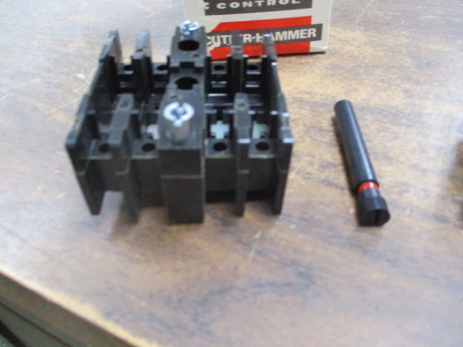 Cutler-Hammer Front Deck D23MD10 w/ 1 N.O. Pole New Surplus