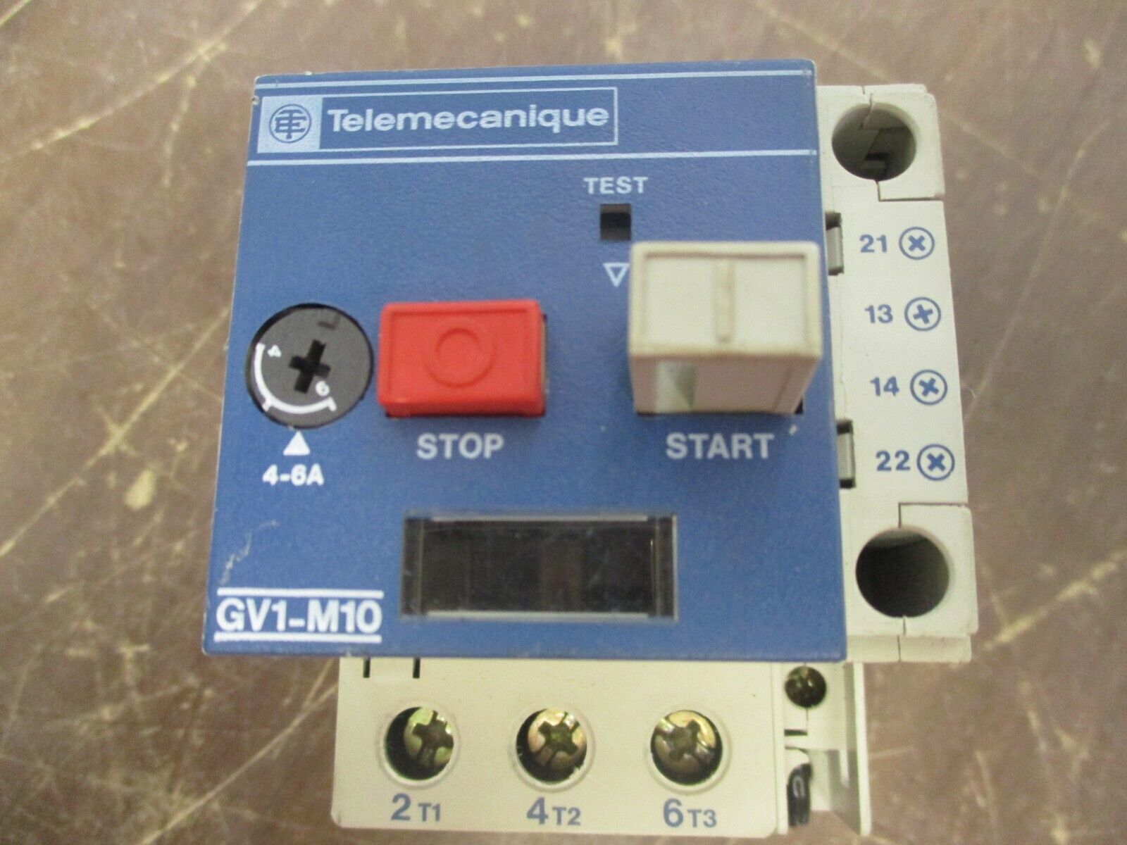 Telemecanique Manual Starter GV1-M10 Trip: 4-6A w/ Aux Contact Used