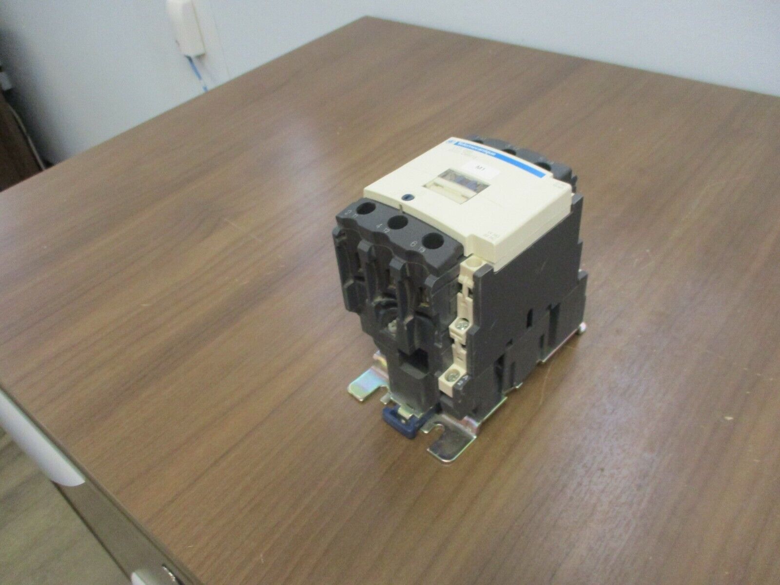 Telemecanique Contactor LC1 D6511 120V Coil 800A Used