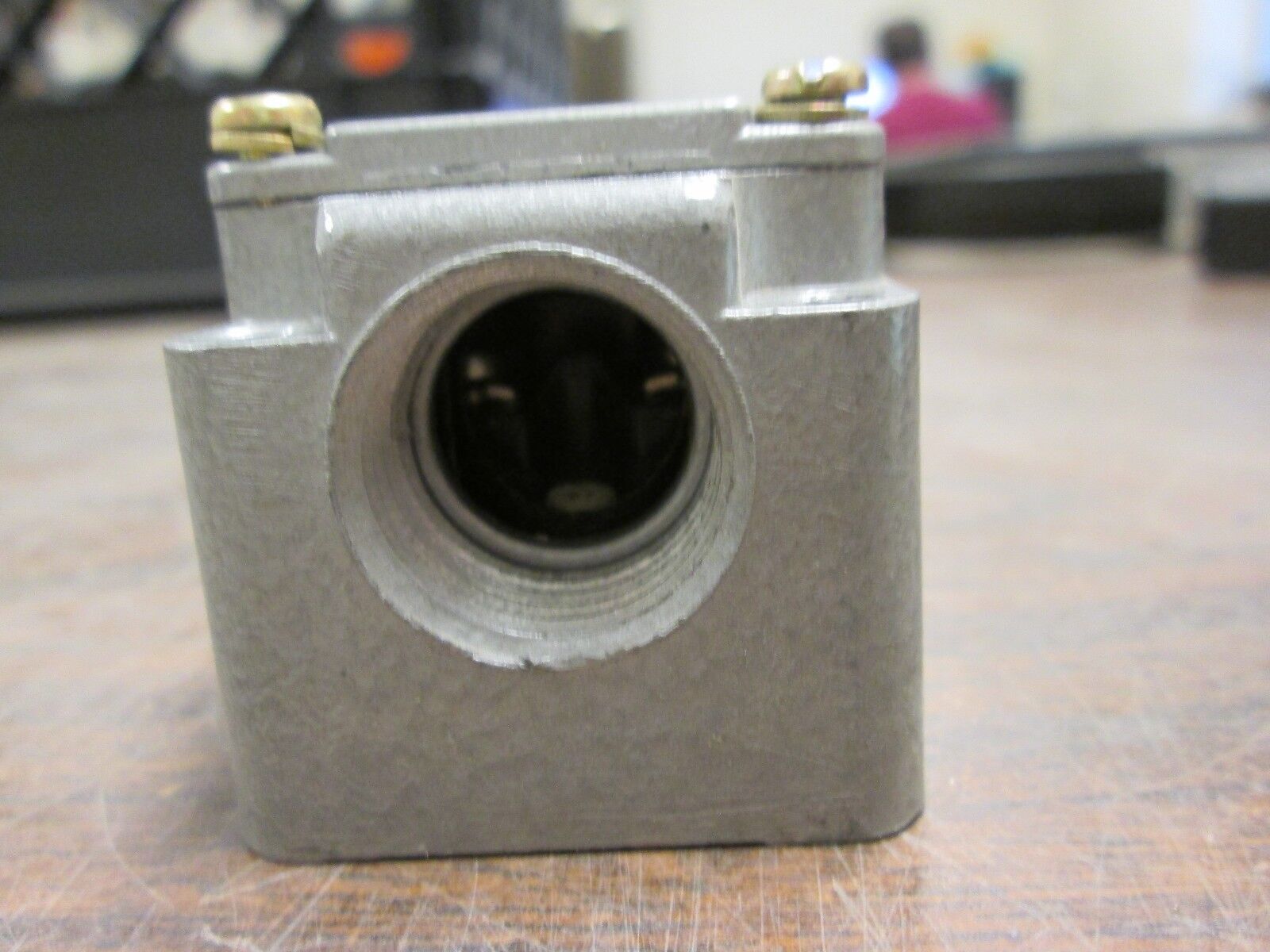Micro Switch Precision Limit Switch ILS3 10A Used