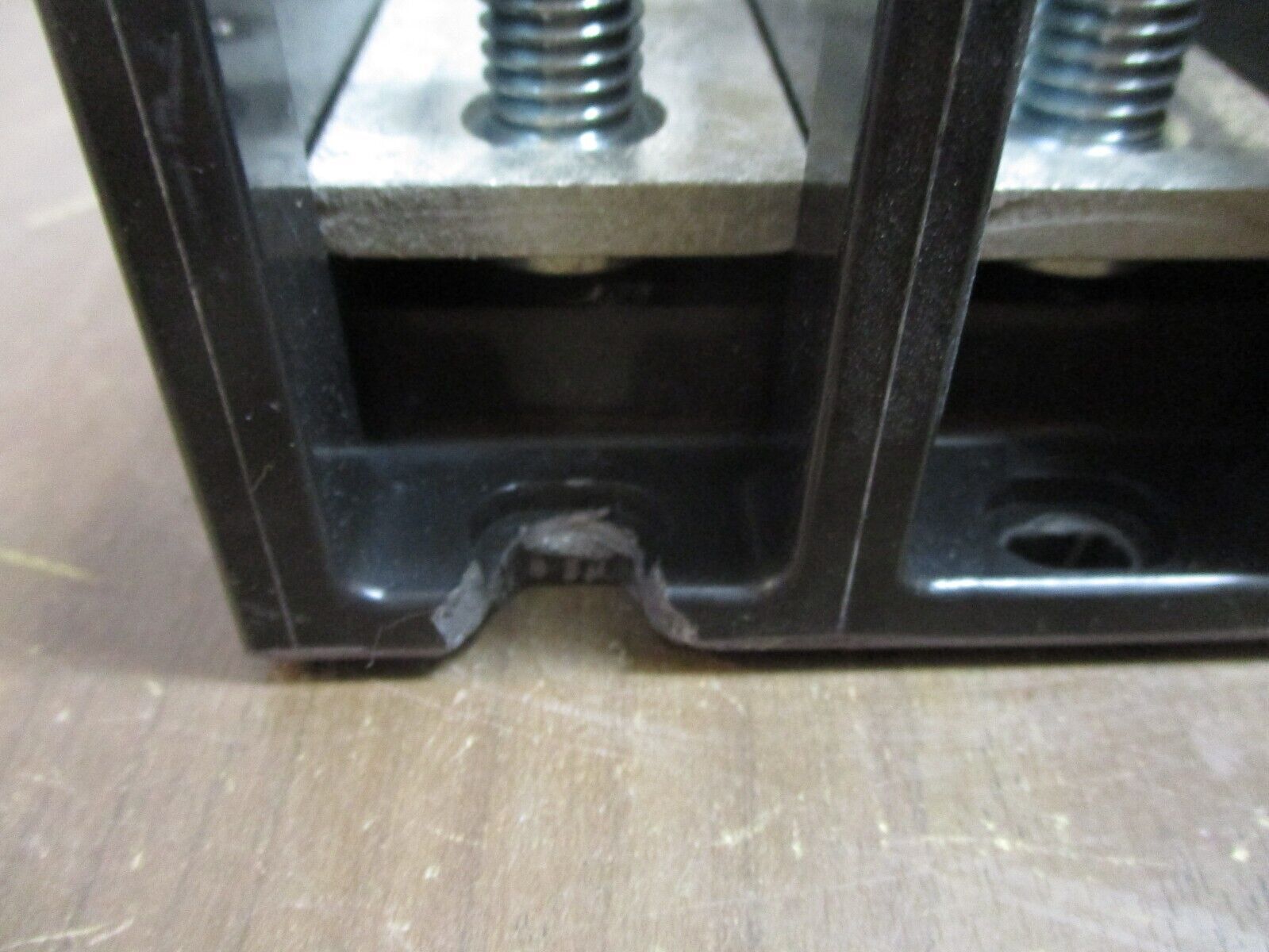 Buss Power Distribution Block 16394-3 400A 600V 3P Line(1): 1/2-13 STUD Used