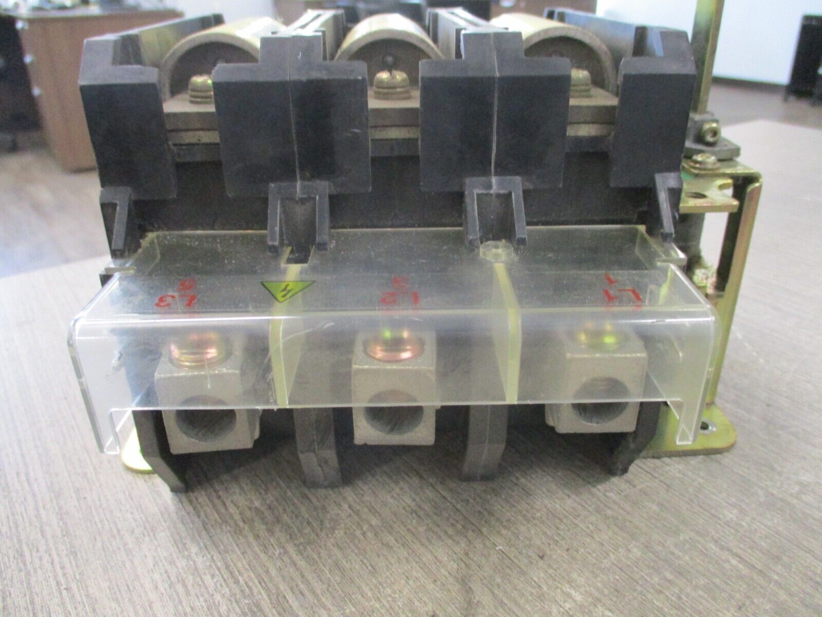 Allen-Bradley Fusible Disconnect Switch 194R-NN200P3 Ser. B 200A 600V 3P Used