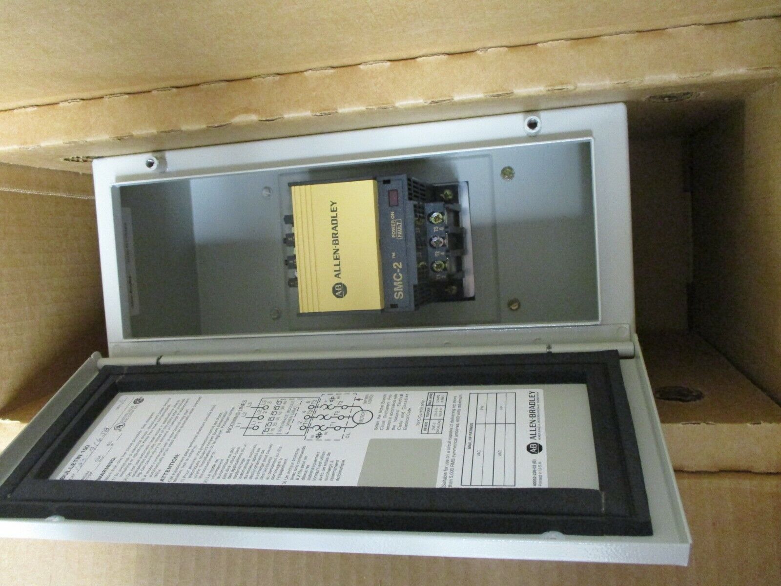 Allen-Bradley SMC-2 Enclosed Soft Start 150-A16JB 16A 380/480V Nema 12 Enclosure