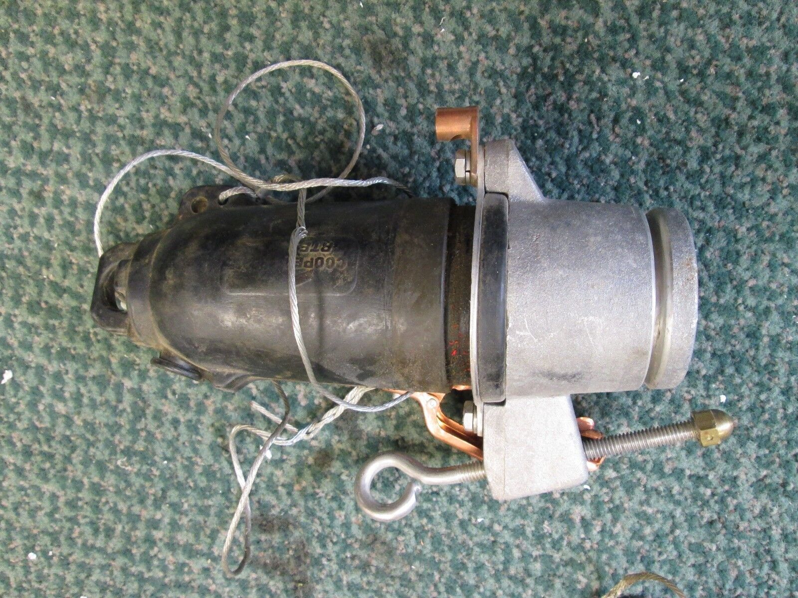 Cooper Loadbreak Insulation Cap 14.4KV 200A w/ Ground Clamp Used