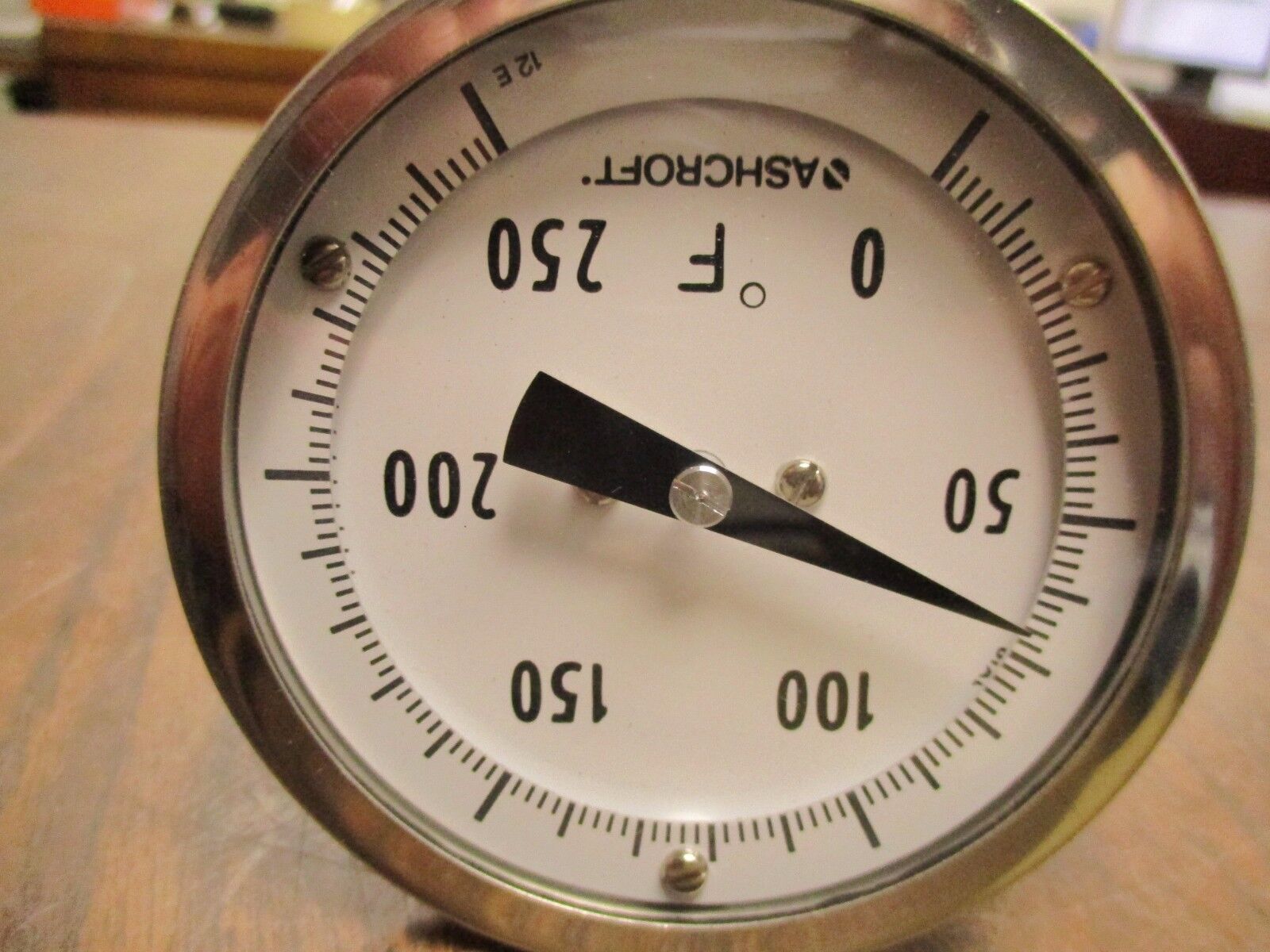 Ashcroft Temperature Gauge L/6 Range: 0-250°F Used