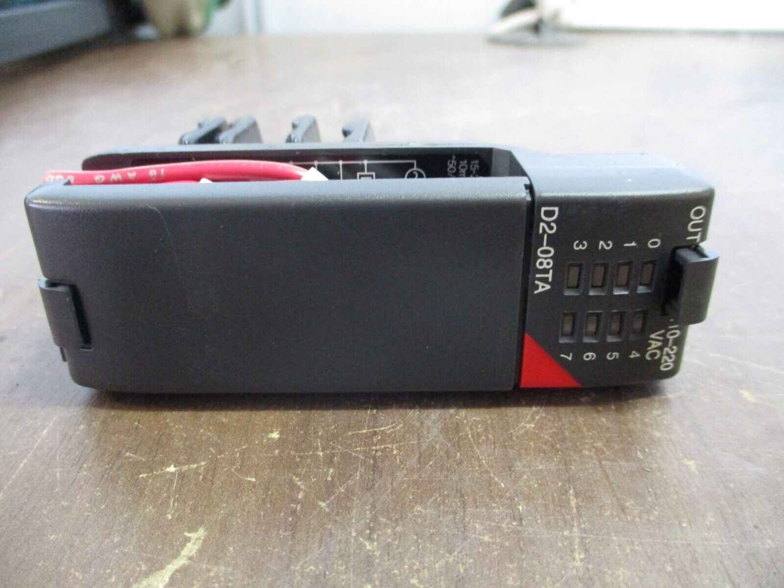 PLC Direct Output Module D2-08TA 110-220 VAC Used