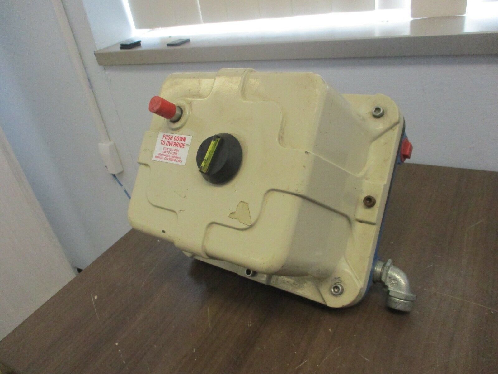 Valvcon Actuator Q2519 LVW1500S4S115AC 1500 in-lbs 115V 1A Cycle Time: 15sec/90°