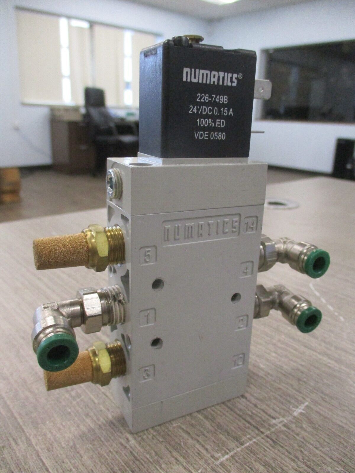 Numatics Solenoid Pilot Valve L22BA452B000061 14.5-145 PSIG Air -10-115F Used
