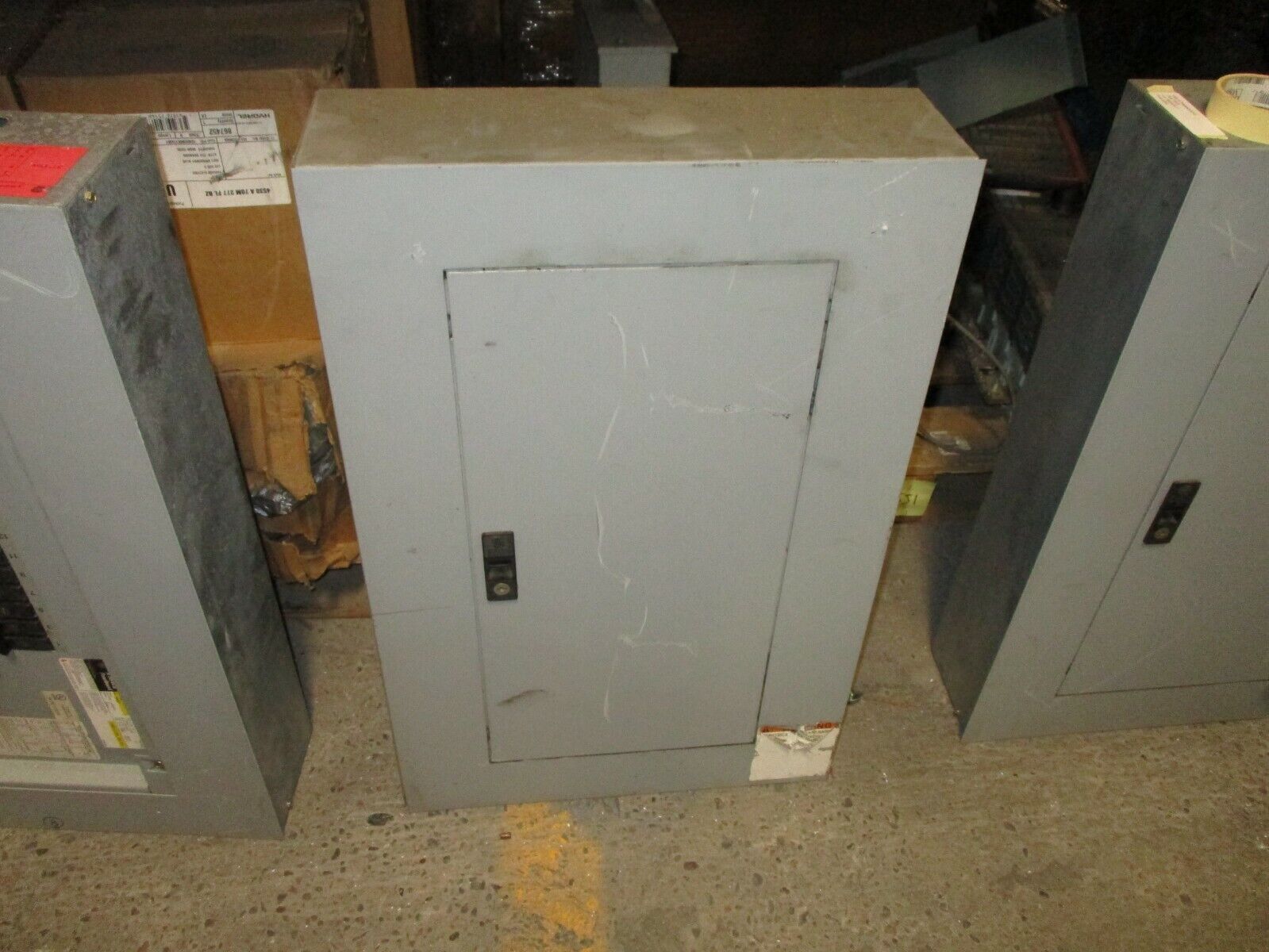 GE Main Breaker Circuit Breaker Panel AQF3241ATX 100A Main 208Y/120V 3Ph 4W Used