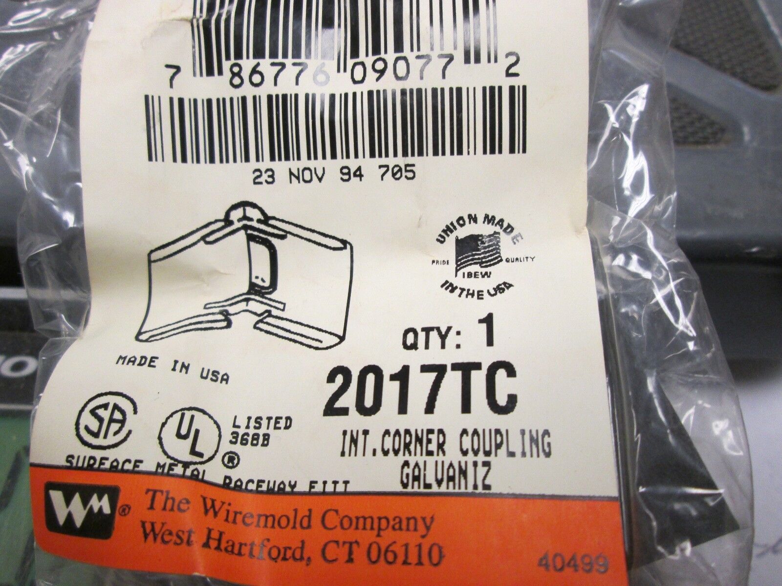 Wiremold Int Corner Coupling 2017TC *Lot of 10* New Surplus