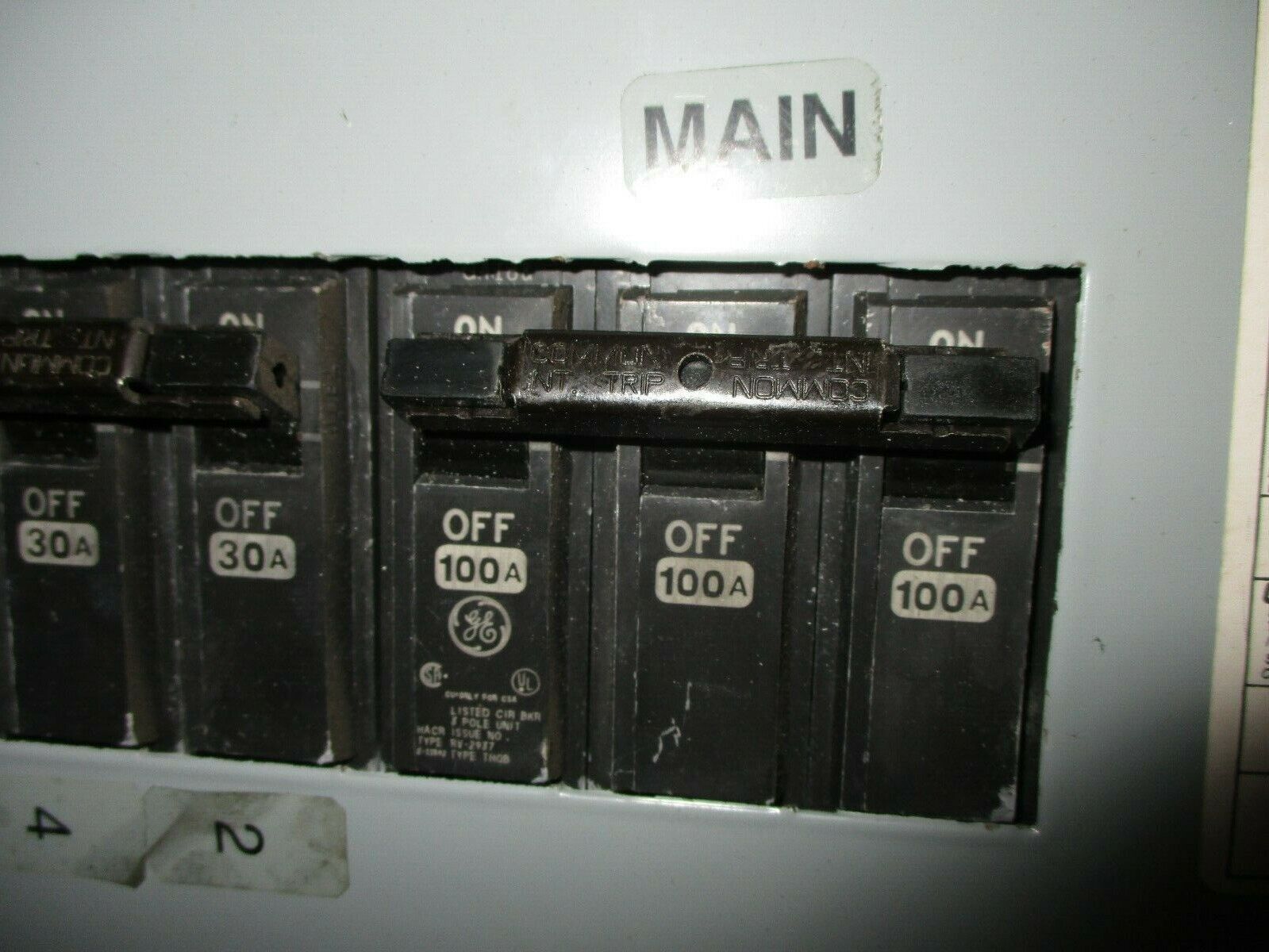 GE Main Breaker Circuit Breaker Panel AQF3241ATX 100A Main 208Y/120V 3Ph 4W Used