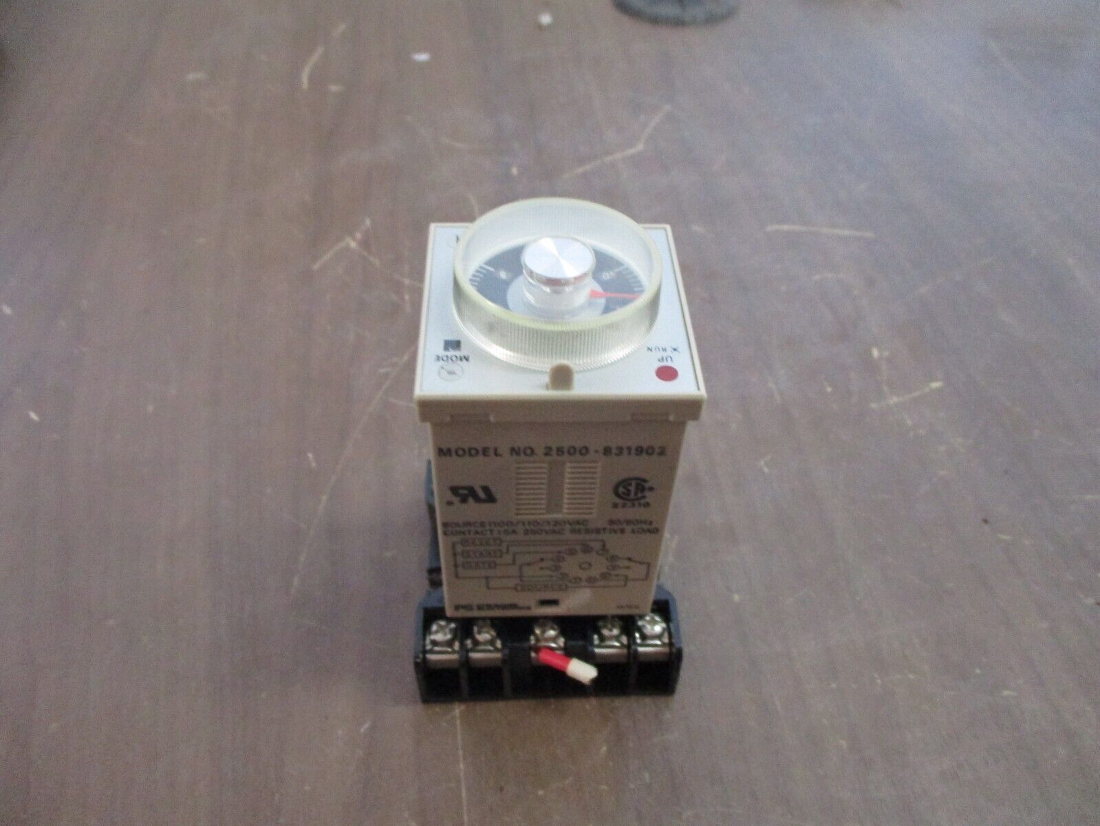 PS Syracuse Programmable Time Delay Relay 2500-831902 100-120V 50/60Hz w/ Base