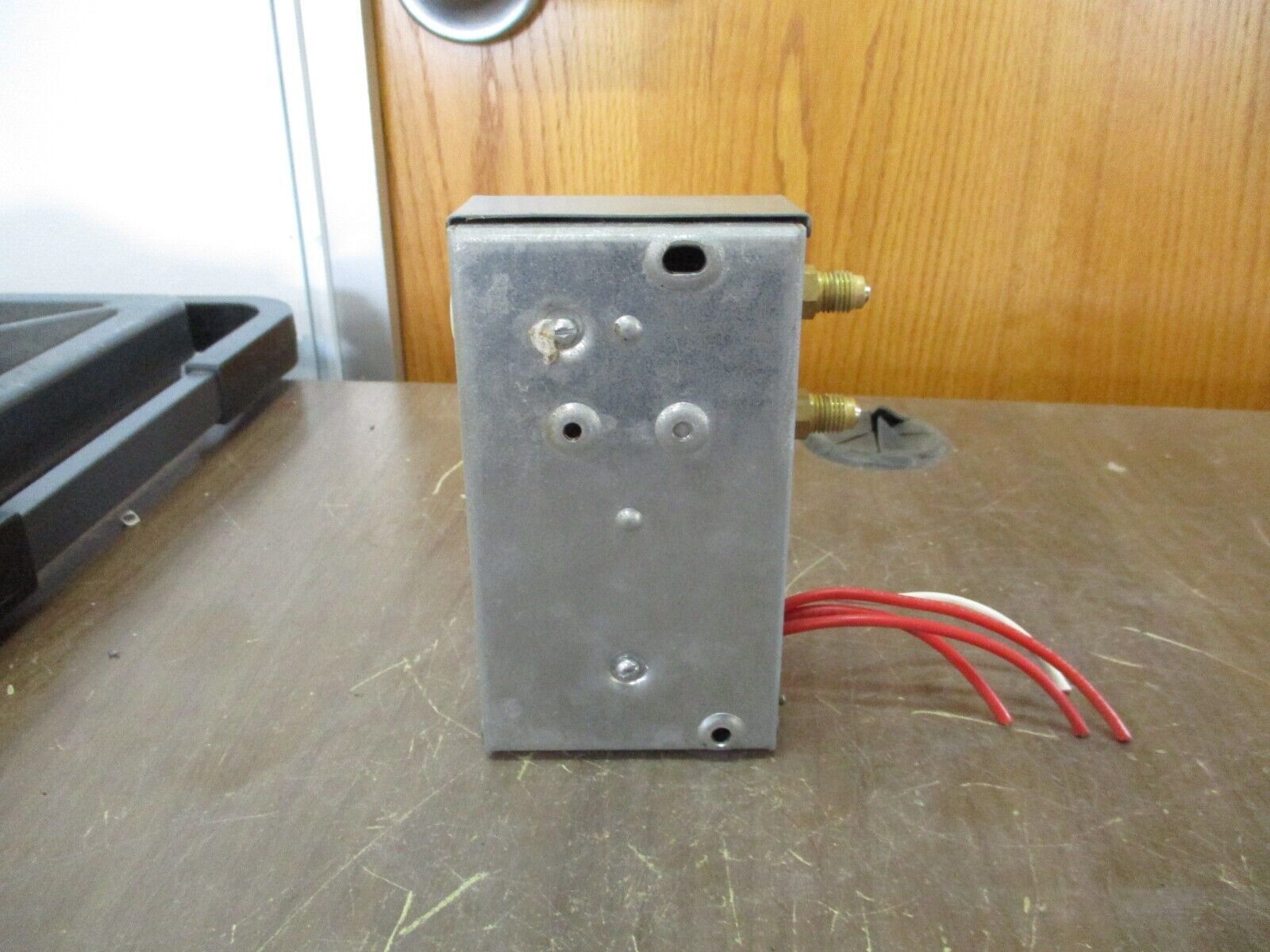 Johnson Controls Lube Oil Pressure Cutout Control P45NCA-29 120 Sec 9PSI Used