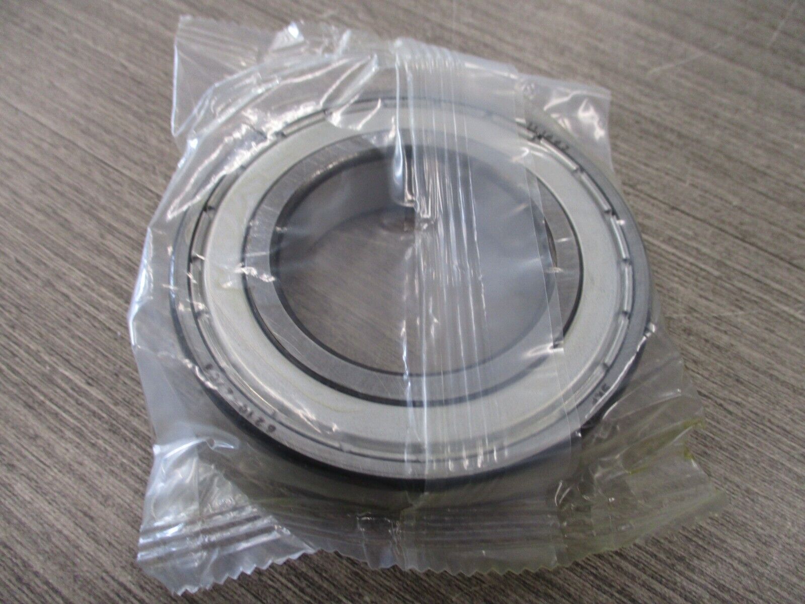 SKF Ball Bearing 6210 ZJEM New Surplus