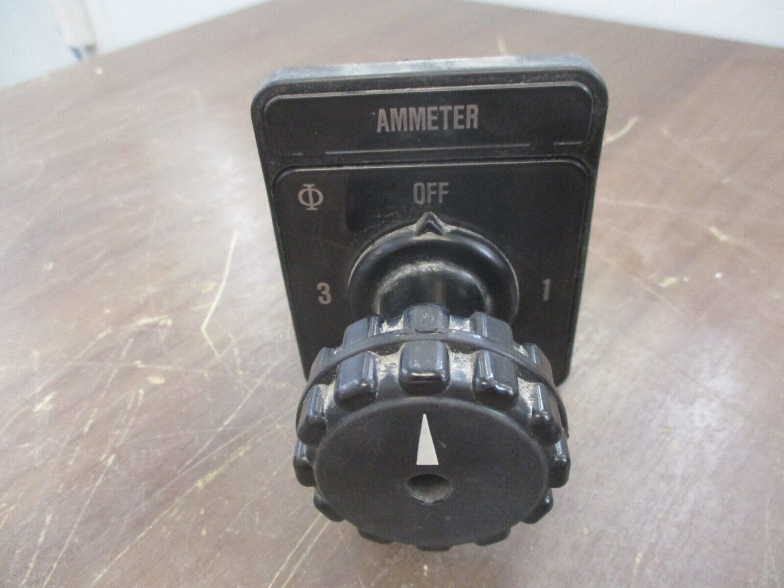 Kraus & Naimer A11 Ammeter Rotary Switch A048 10A 600V Used