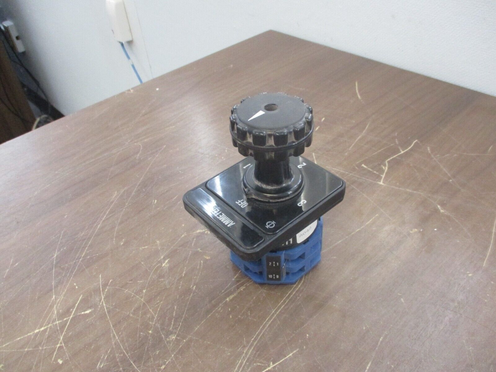 Kraus & Naimer A11 Ammeter Rotary Switch A048 10A 600V Used