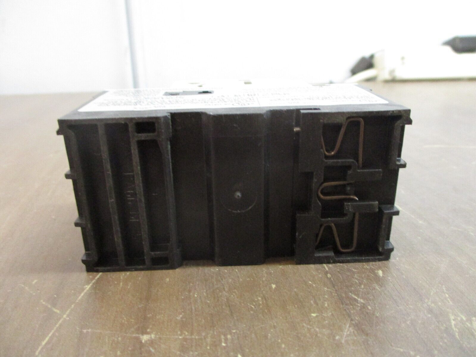 Allen-Bradley Manual Starter 140M-C2E-B25 Range:1.6-2.5A Used