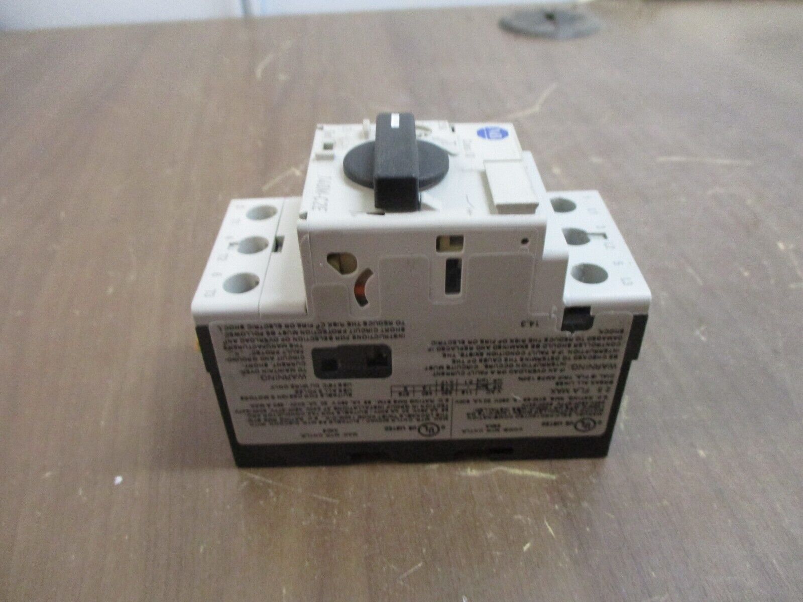 Allen-Bradley Manual Starter 140M-C2E-B25 Range:1.6-2.5A Used