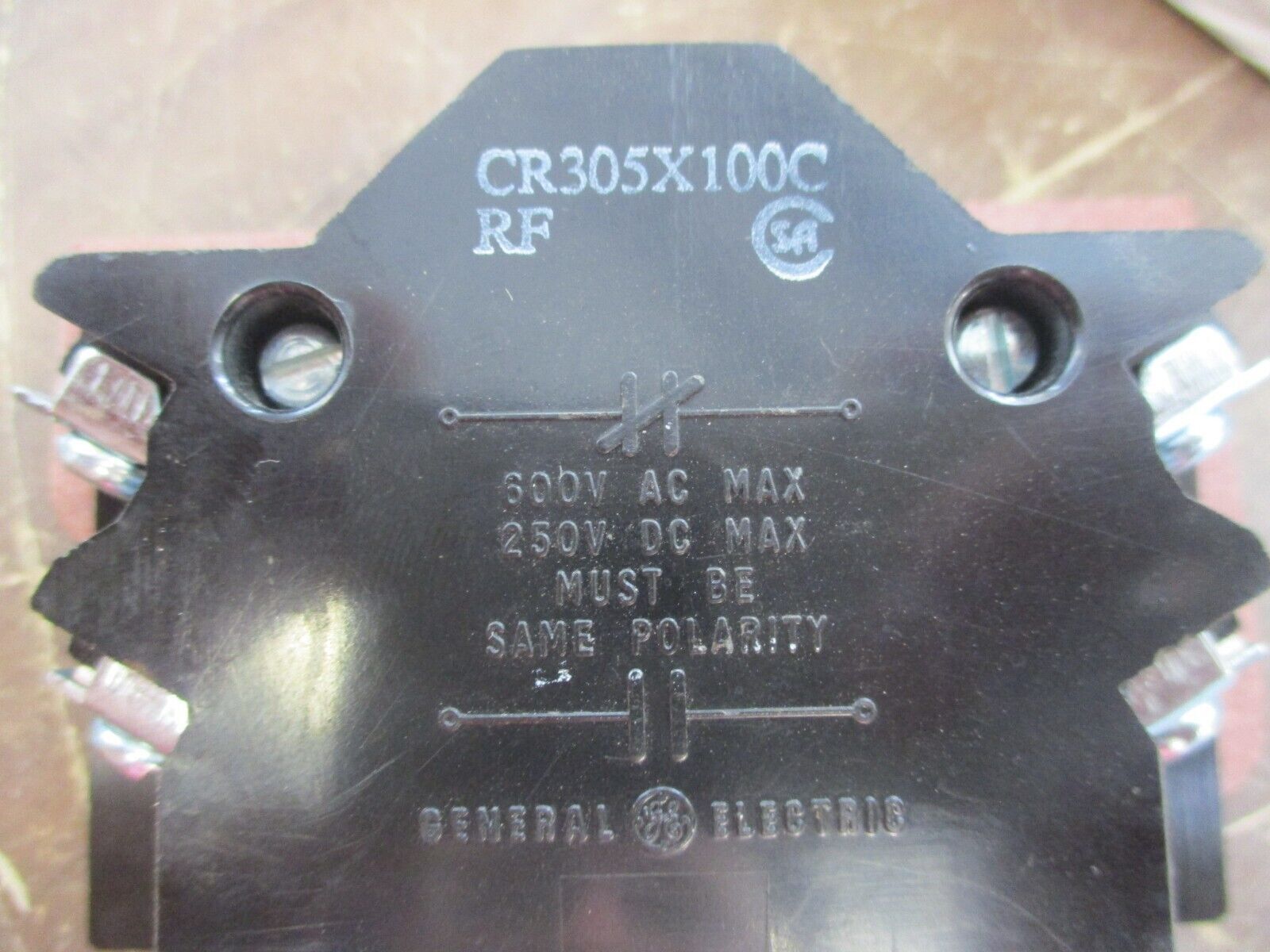 GE Aux Contact Kit CR305X100C 1 NO / 1 NC For CR305-CR308 Size 0 & 1 New Surplus