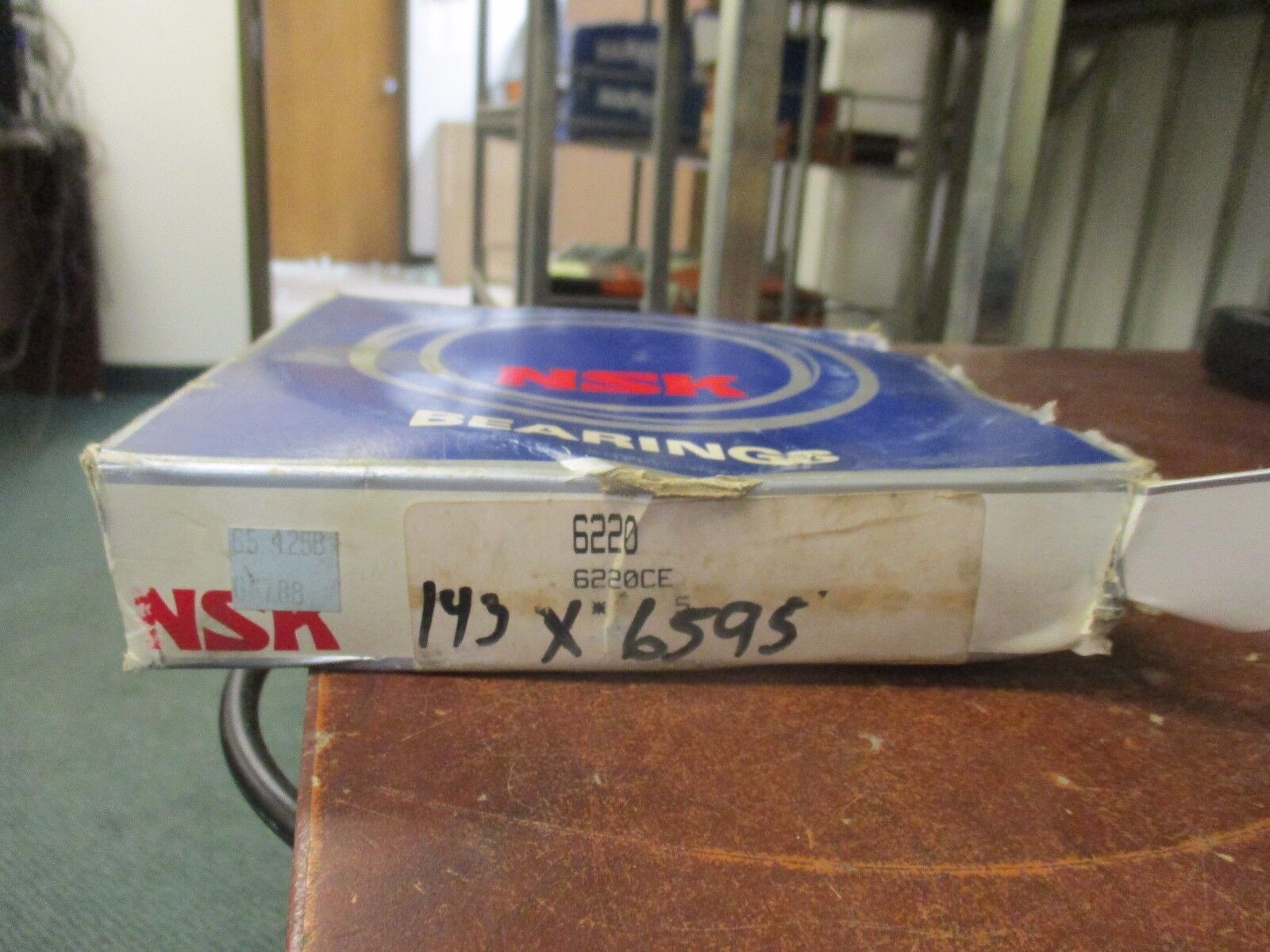 NSK Deep Groove Ball Bearing 6220 New Surplus