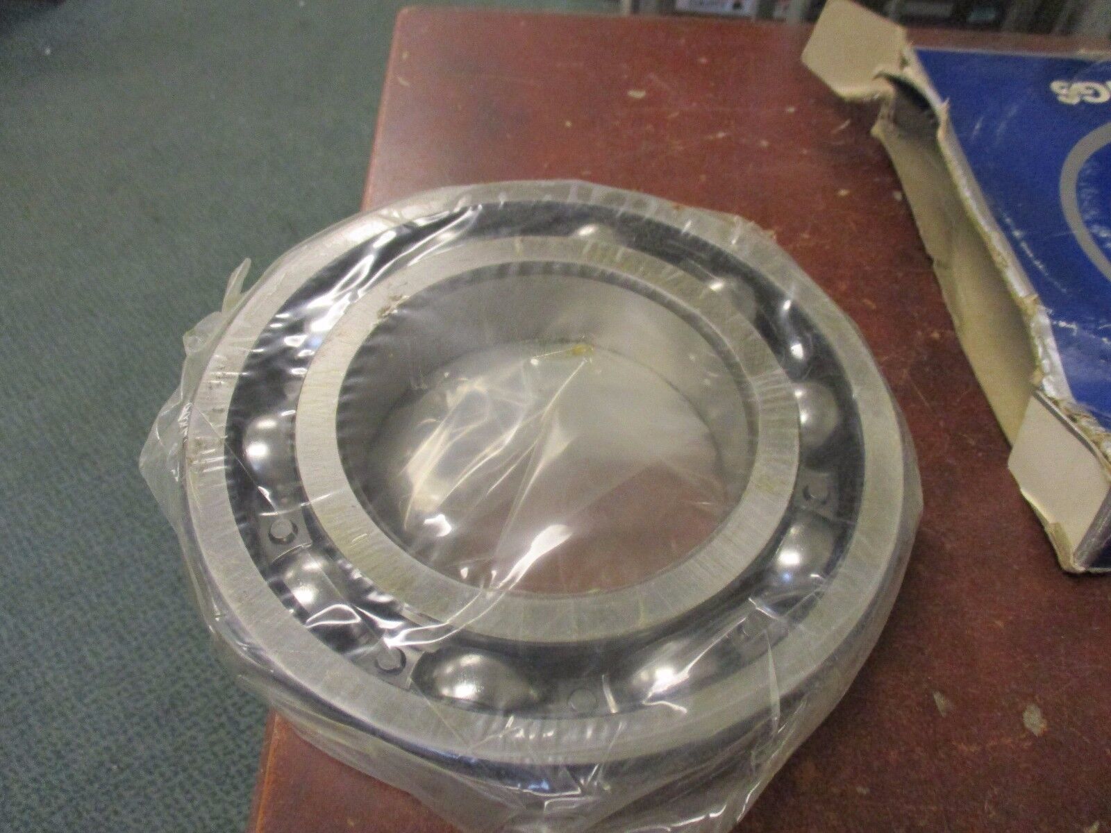 NSK Deep Groove Ball Bearing 6220 New Surplus
