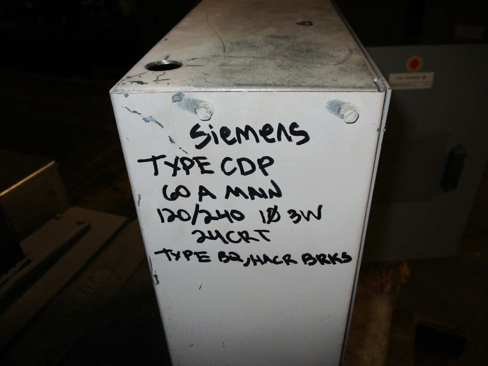 Siemens Main Breaker Circuit Breaker Panel CDP-7 100A Max 120/240