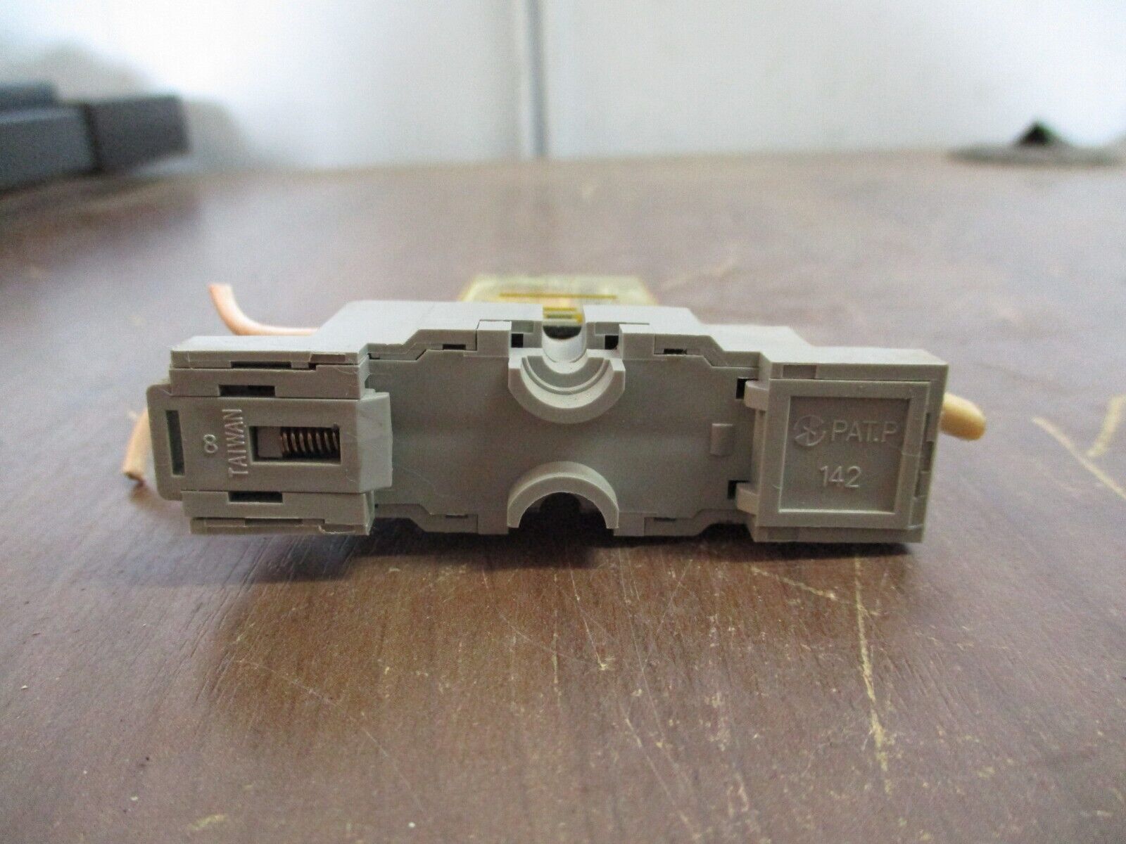 Idec Relay RH1B-U 120V Coil w/ Base *Lot of 2* Used