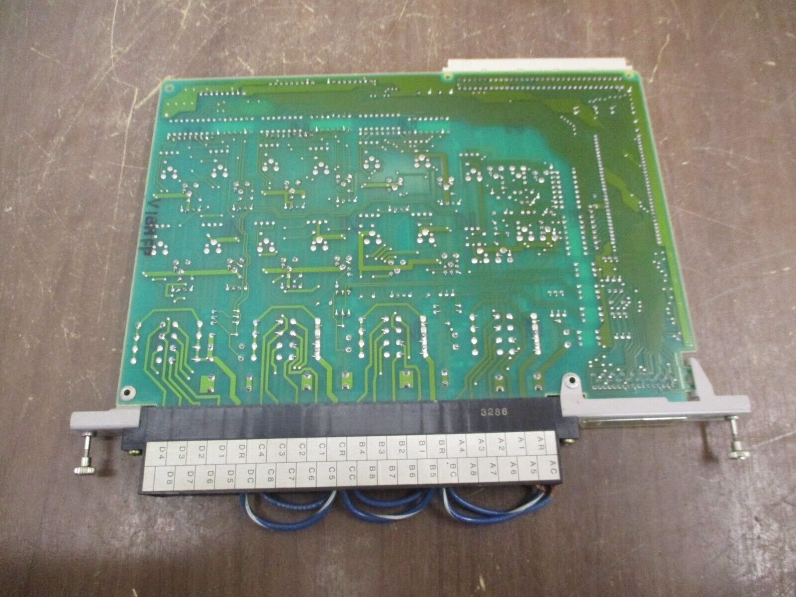 Siemens DC Output Module 505-4516 1/2A DC *Missing (12) Terminal Screws* Used