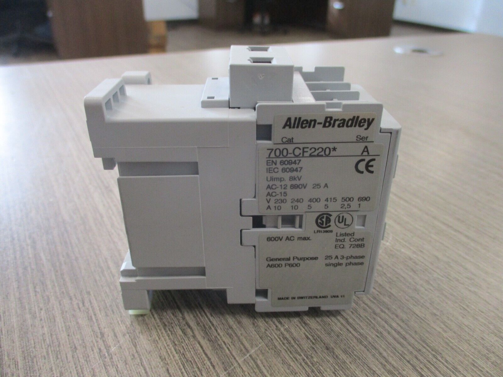 Allen-Bradley Control Relay 700-CF220D Ser. A 120V Coil New Surplus
