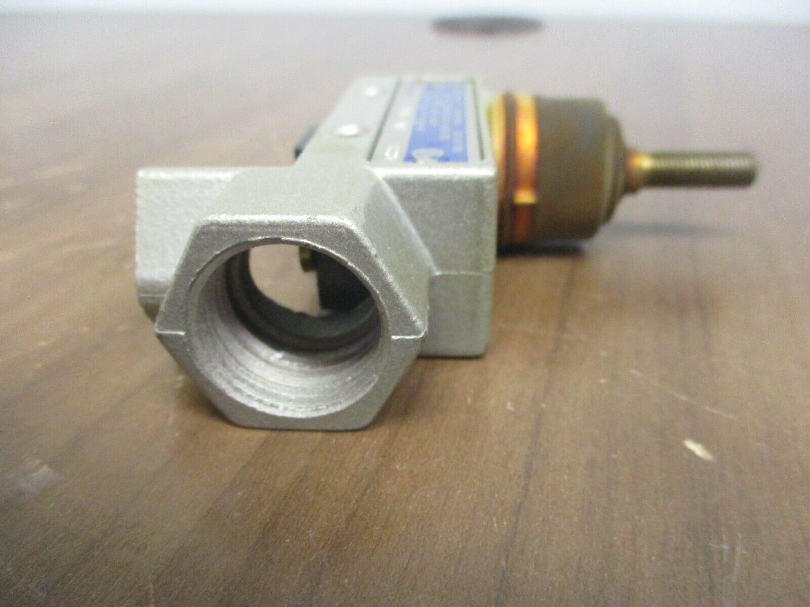 Micro Switch Snap Switch BZE6-2RN8 Used