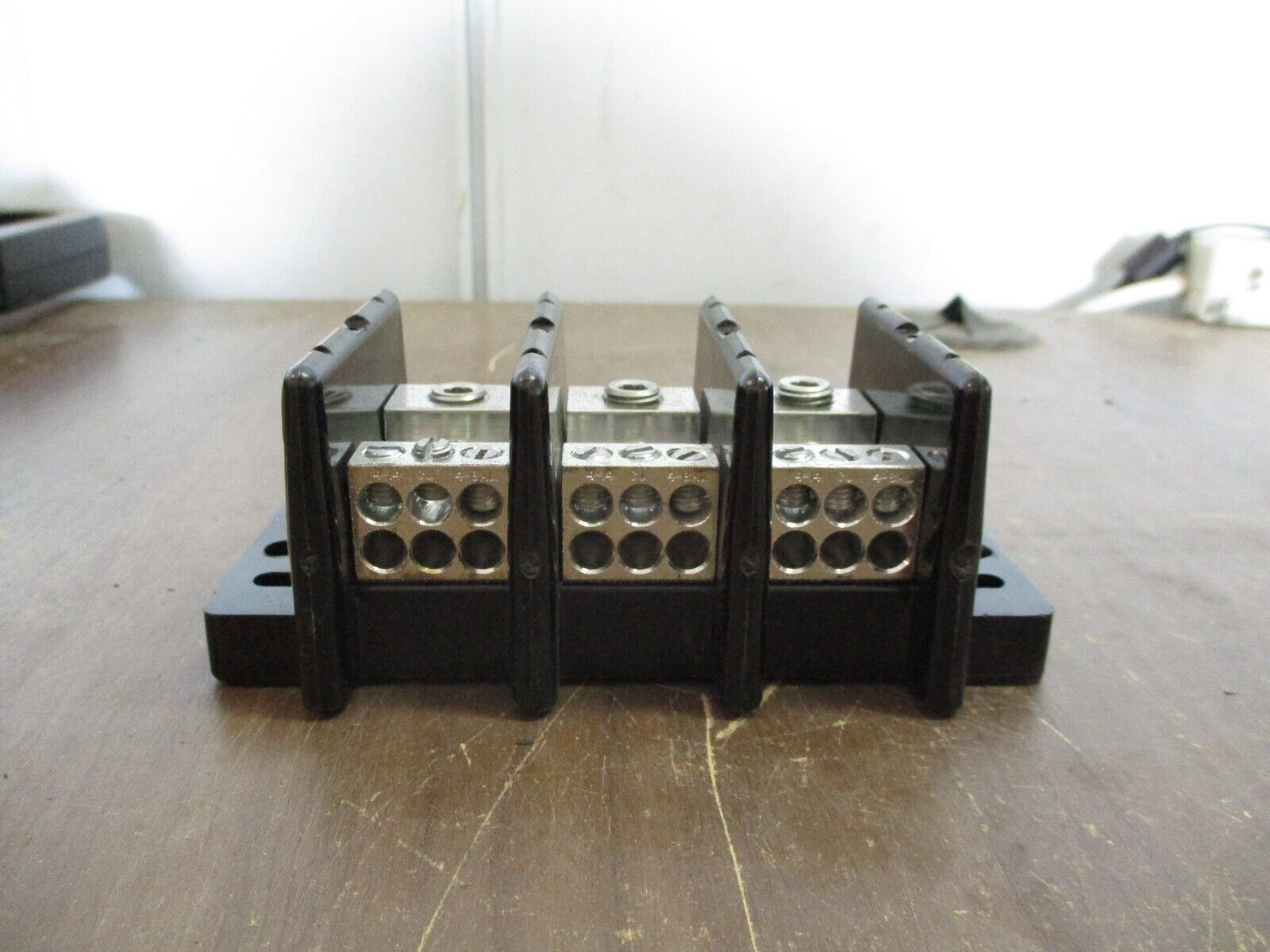 Buss Power Distribution Block 16021-3 175A 600V 3P Line: 2/0-14 Used
