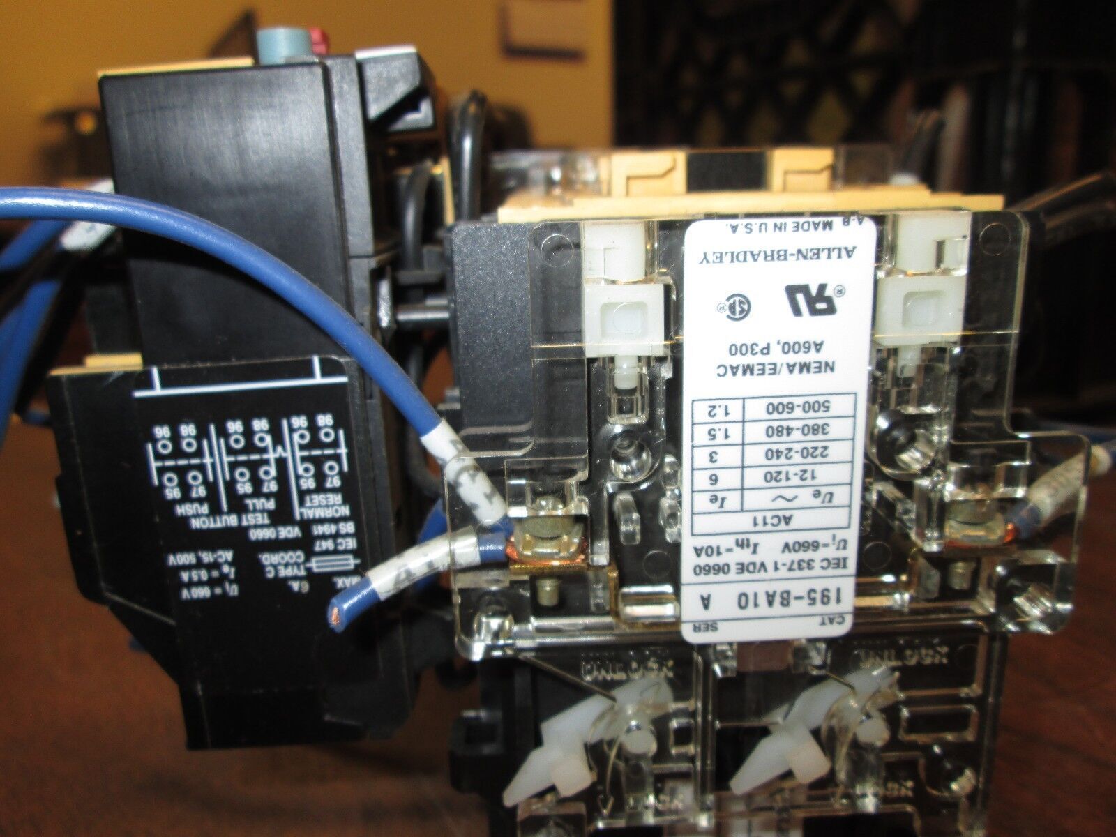 Allen-Bradley Reversing Contactor 100-A09N2*3 193-BSB 16 (2)195-BA10 24VDC Coil