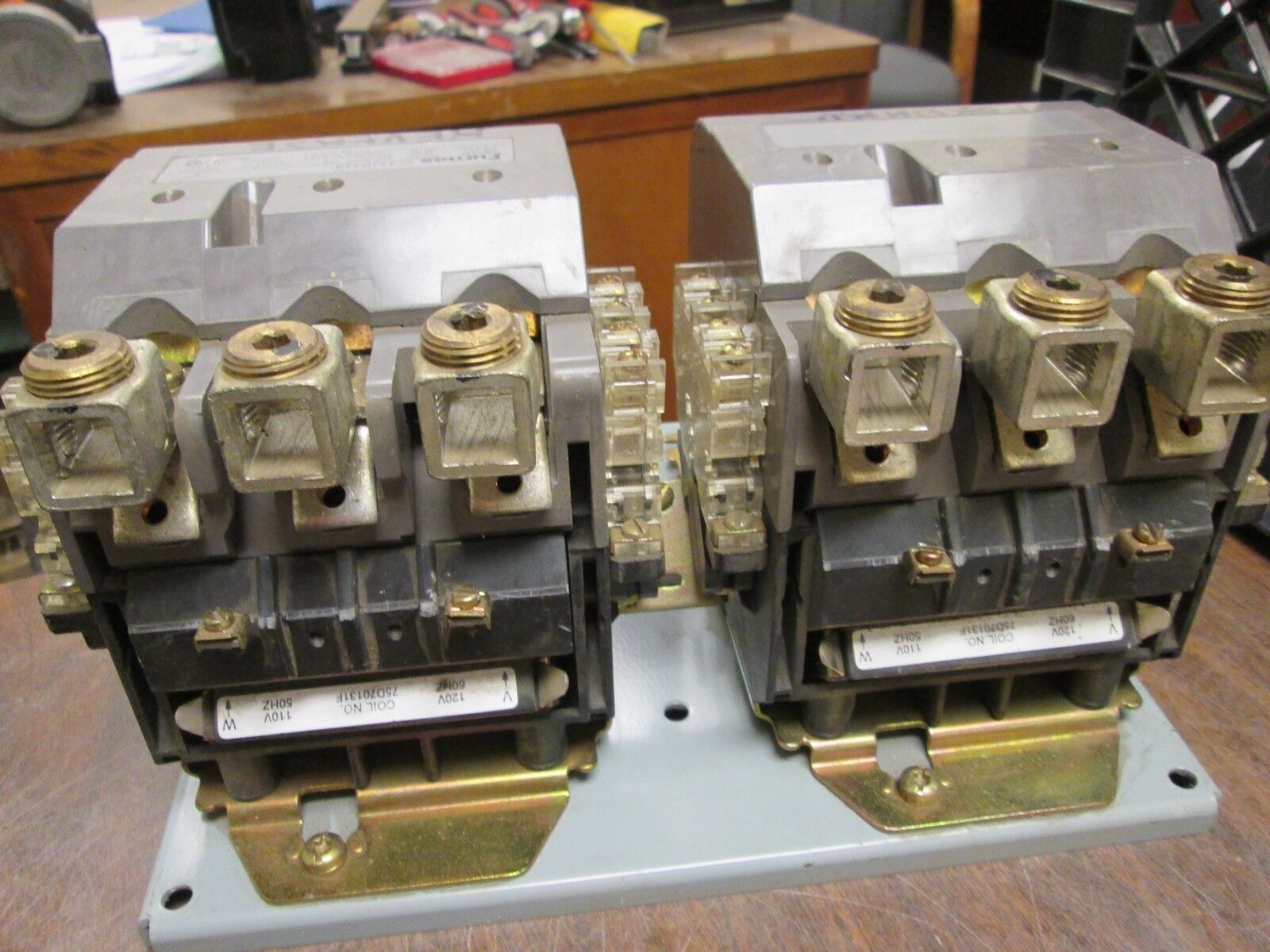 Furas Reversing Contactor 43JG32A* 120V Coil 135A 600V Used