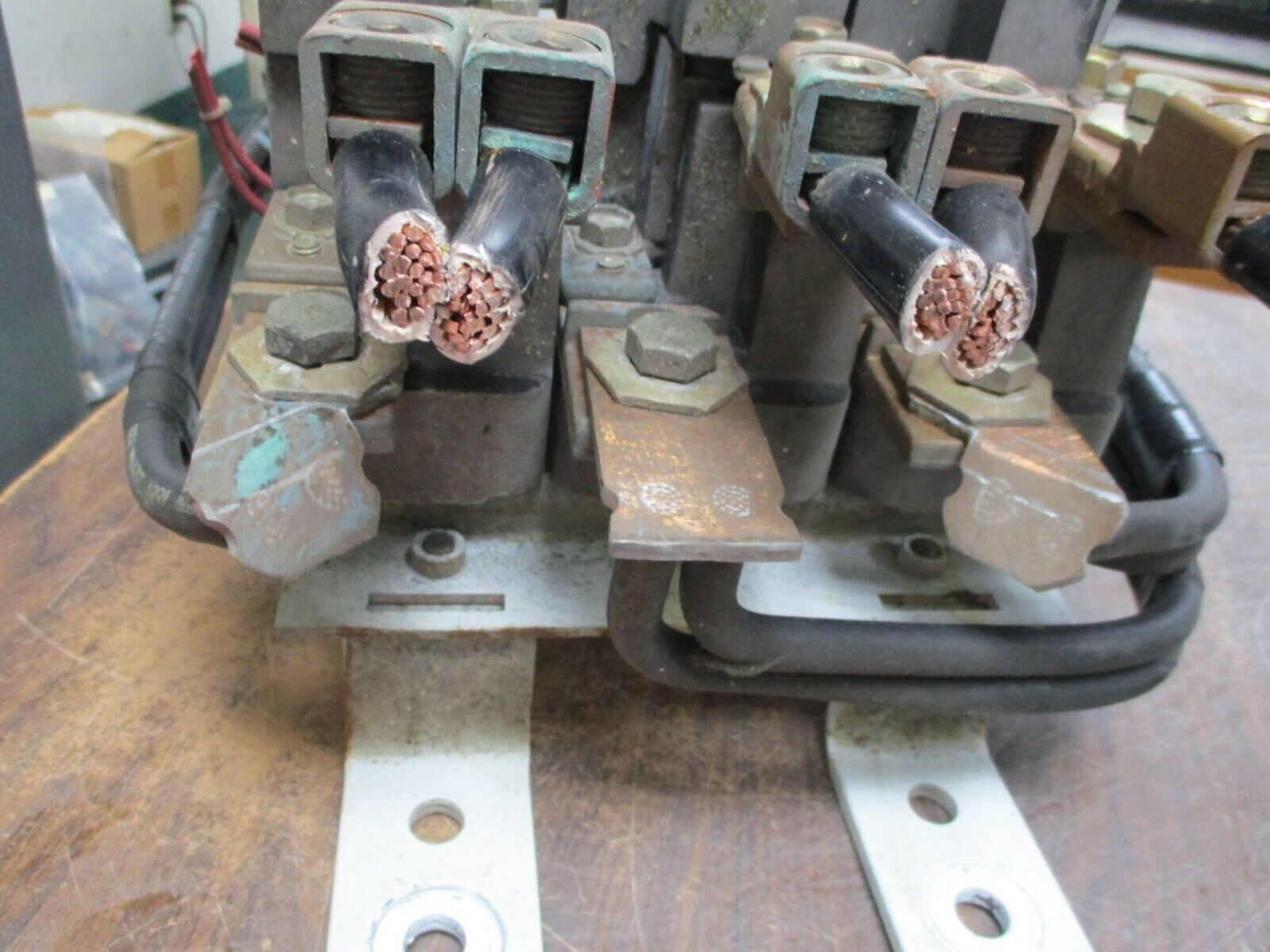 Square D Size 5 Starter 8536 G0-1 S Ser. C 120V Coil 220/440/550V 100/200HP Used