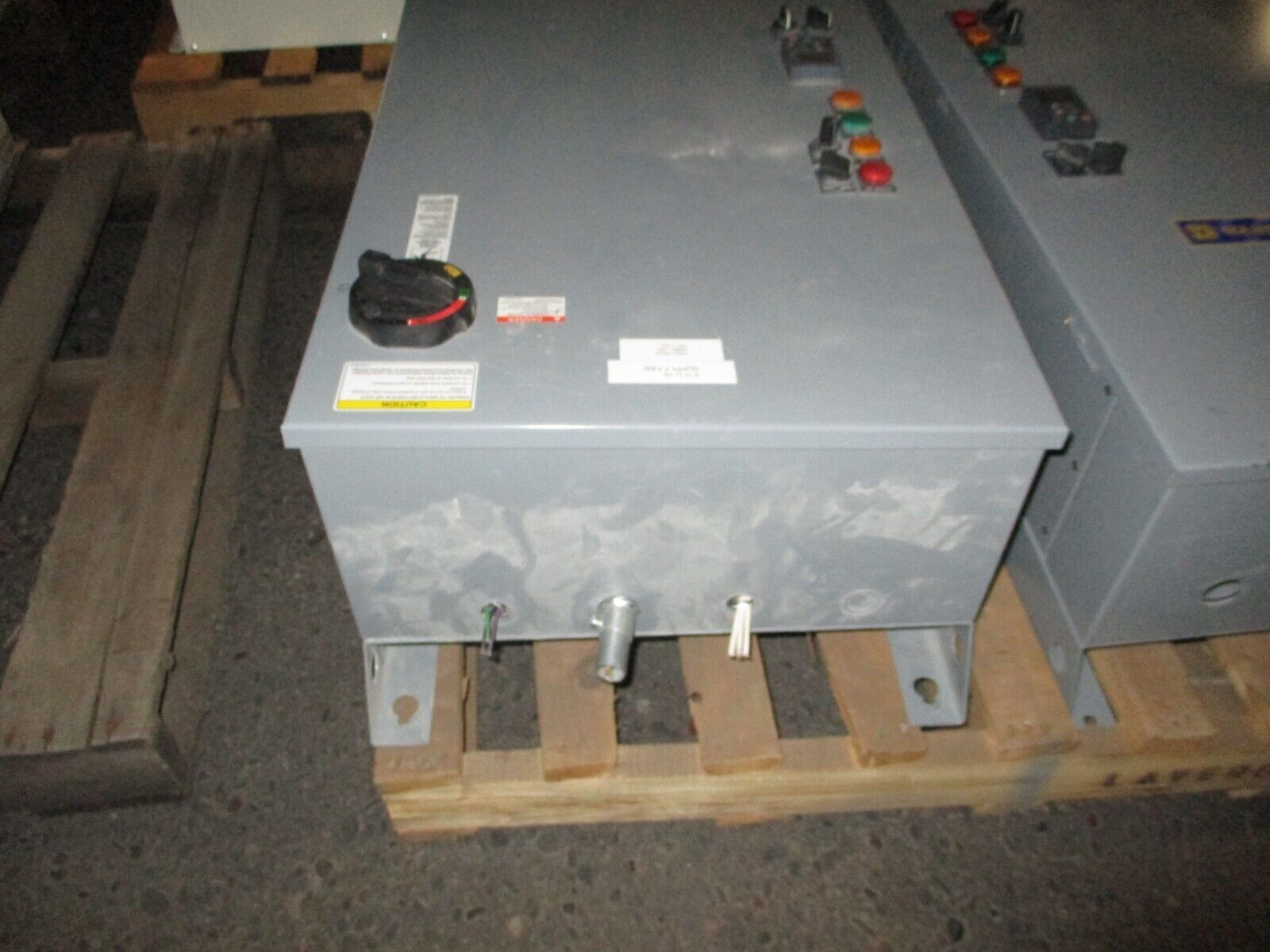 Square D EconoFlex Altivar AC Drive w/ Bypass 8839 58EJG4VY Ser. A 15HP 3Ph Used