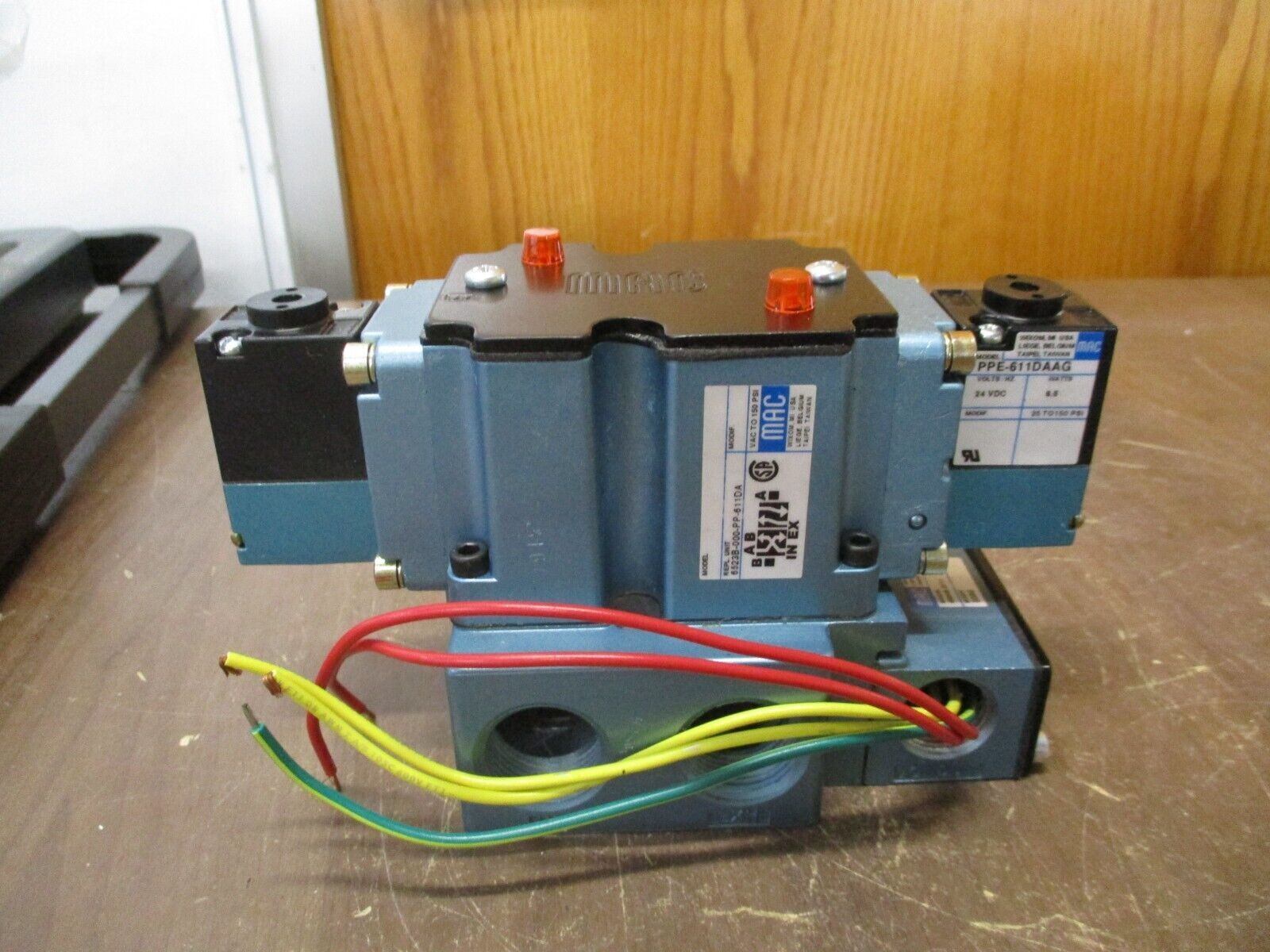 MAC Solenoid Valve 6523B-000-PP-611DA VAC-150PSI New Surplus