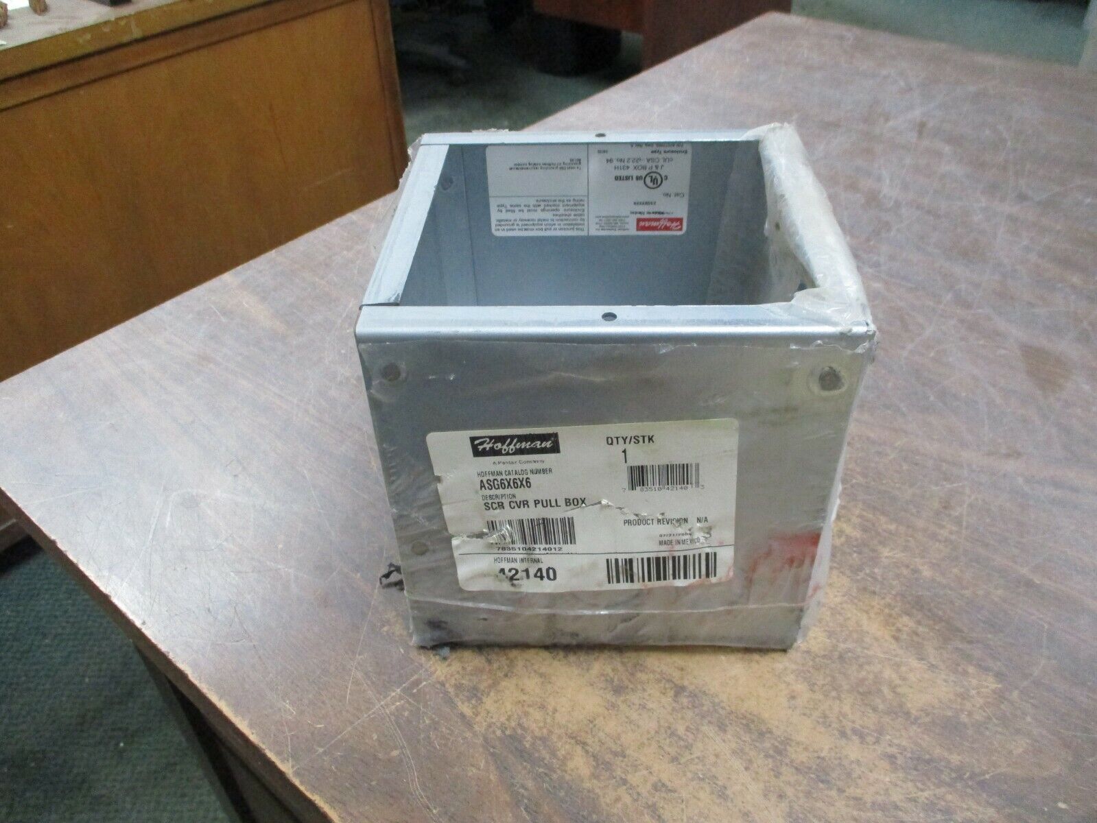 Hoffman SCR CVR Pull Box ASG6X6X6 Size: 6x6x6" New Surplus