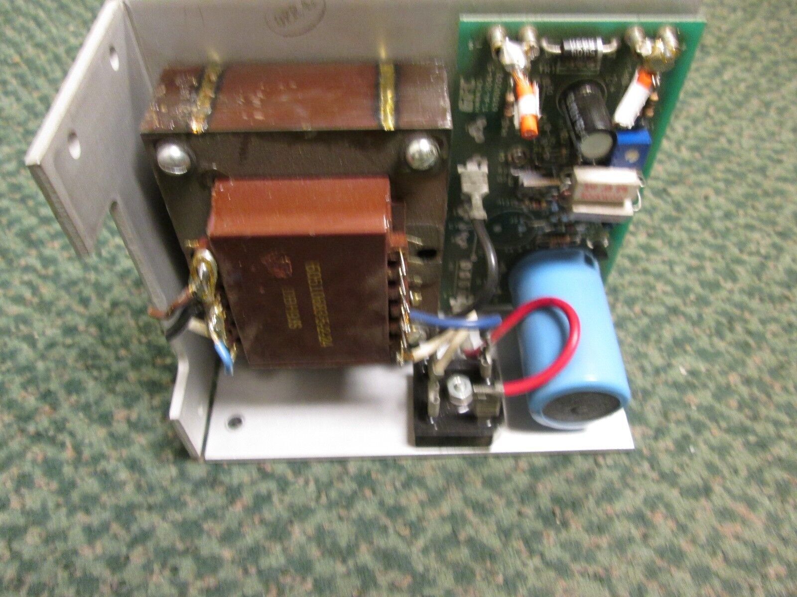 Hammond DC Power Supply GHOF 2-24 In: 100/120/220/240V 100W Out: 24V 2.4A Used